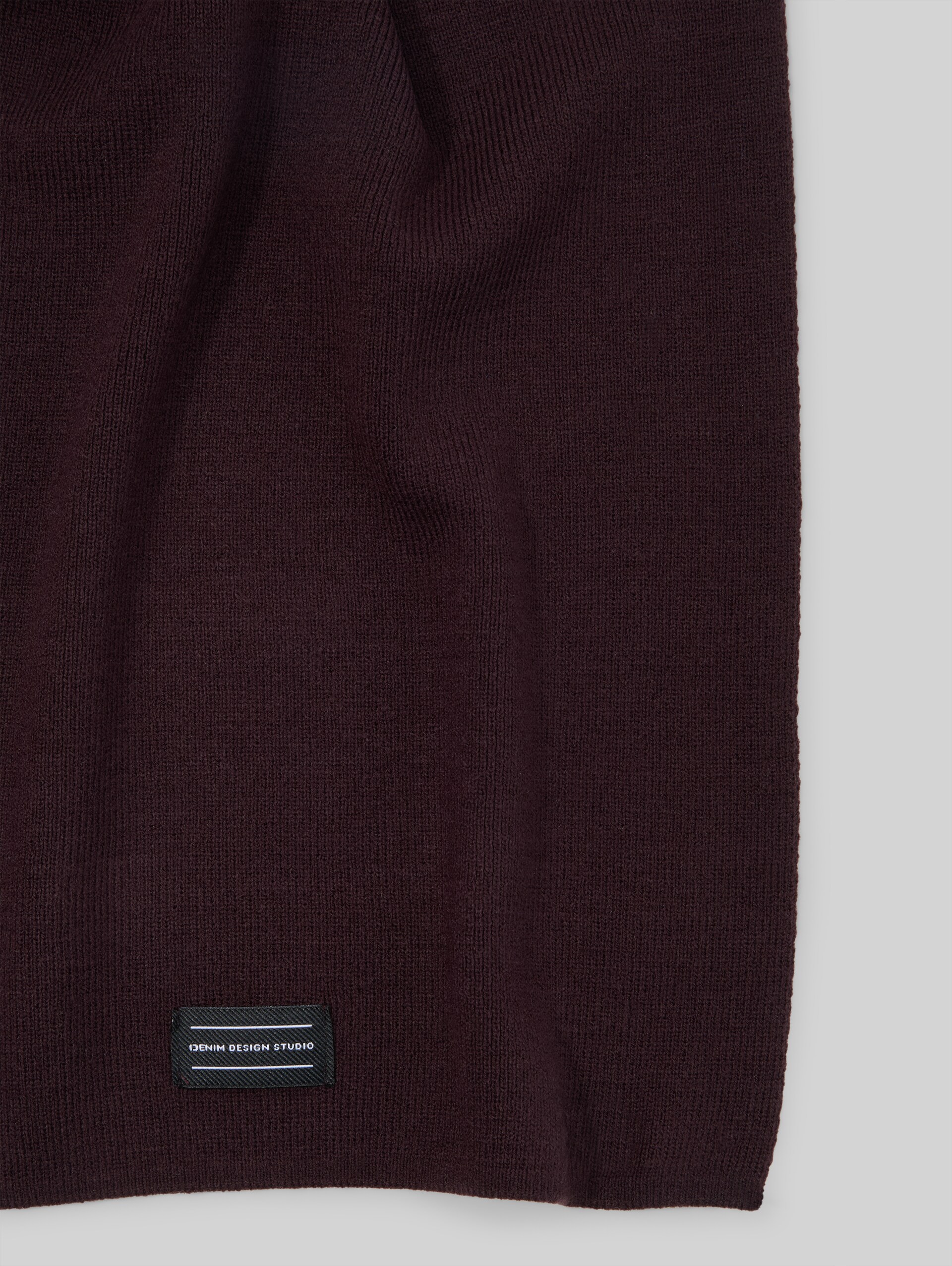 Schal mit Logo-Badge - dark plum - Material-Ansicht