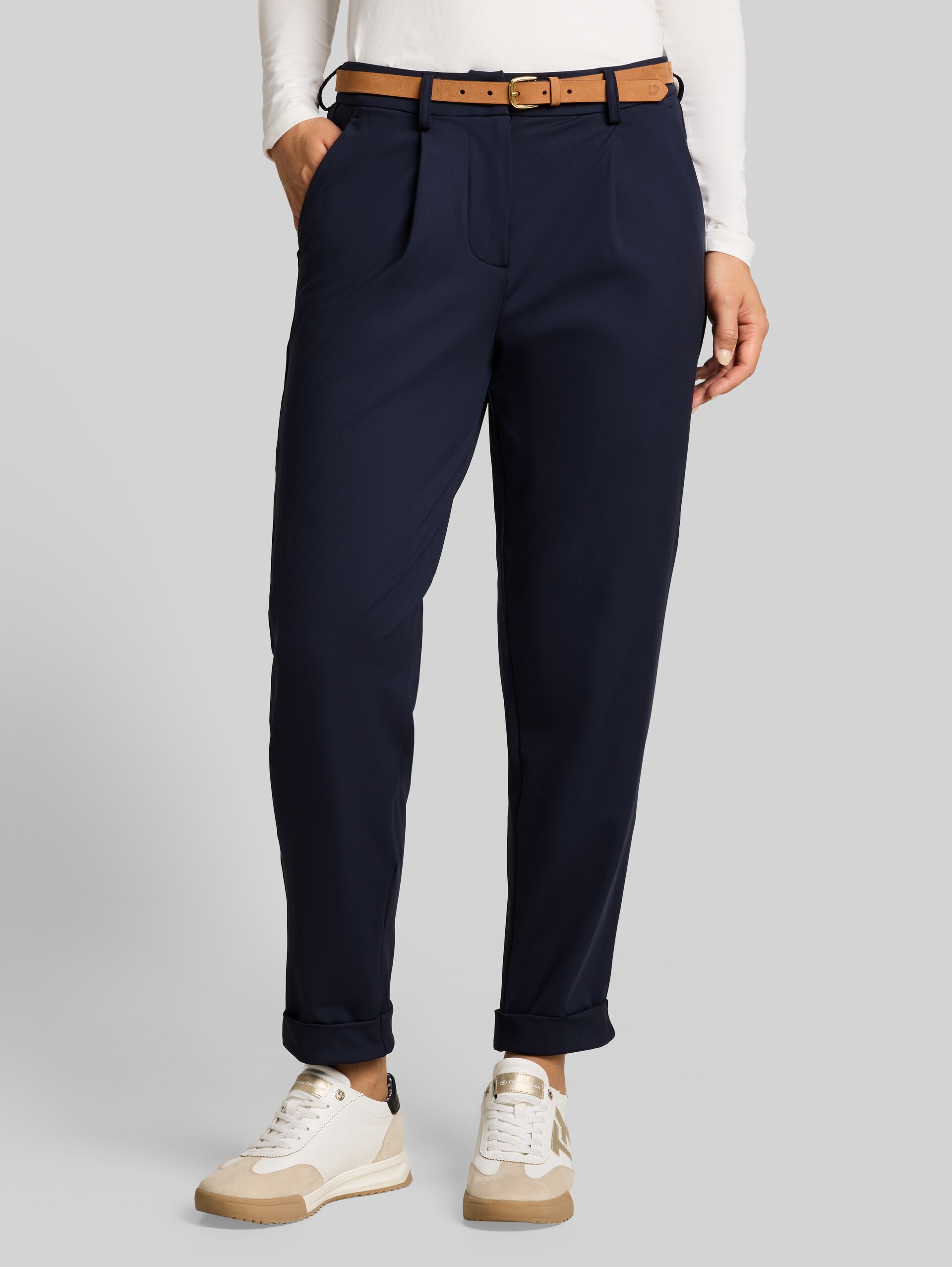 Cropped barrel-broek - sky captain blue - Nek model vooraanzicht