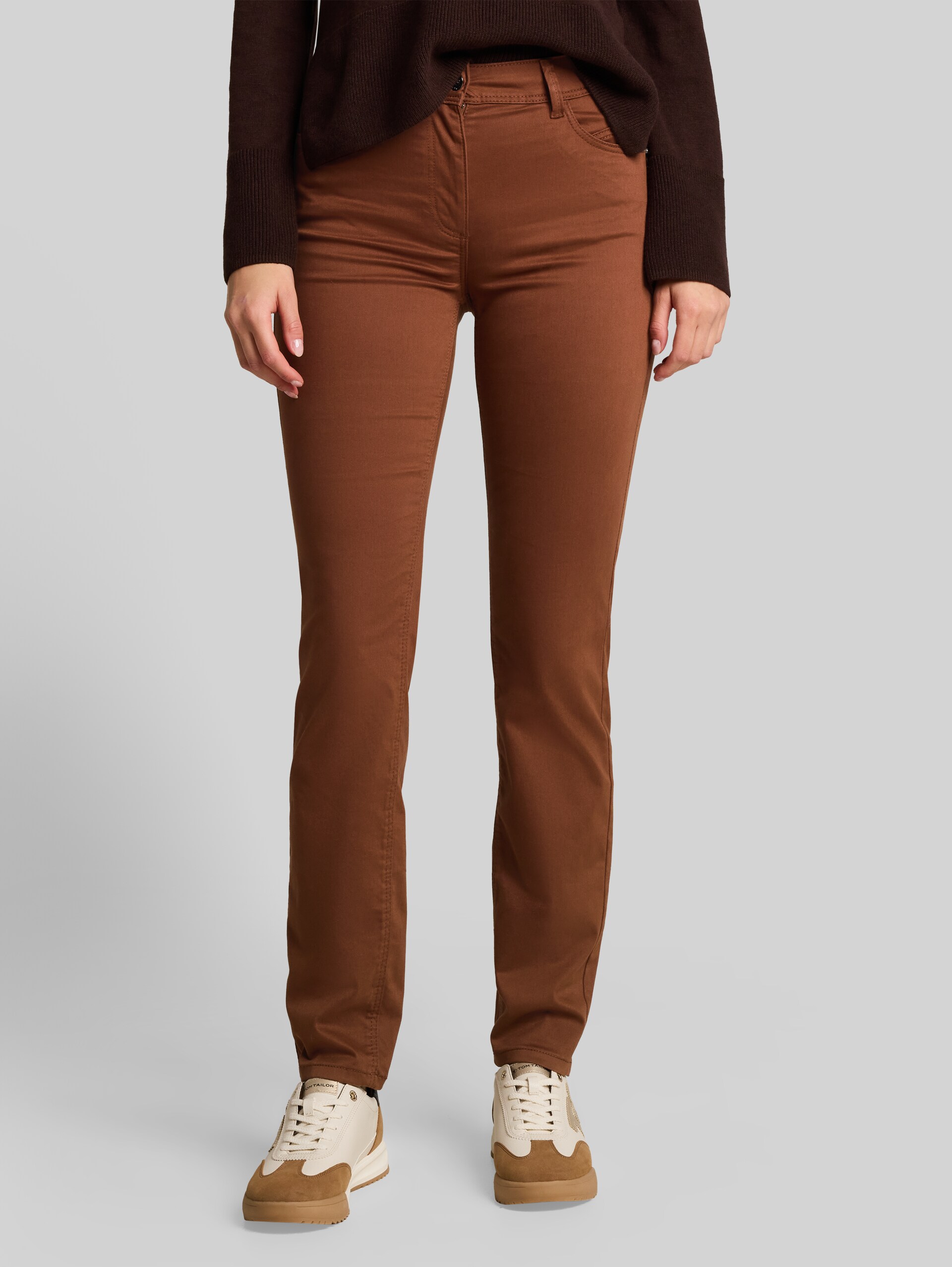 TTEDDA SLIM broek - camel - Nek model vooraanzicht