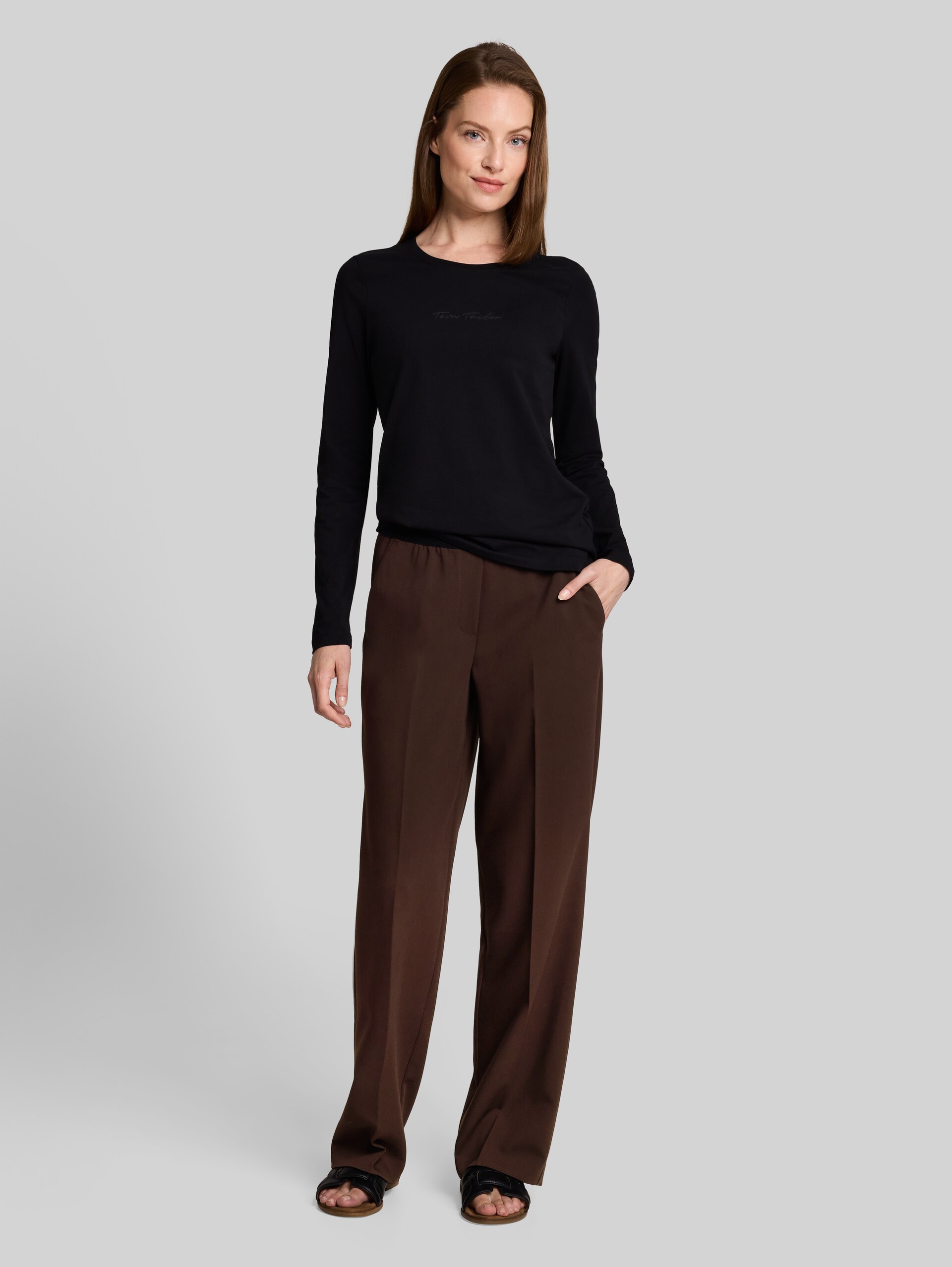 Straight Hose mit Bügelfalte - java dark brown - Model-Vorderansicht