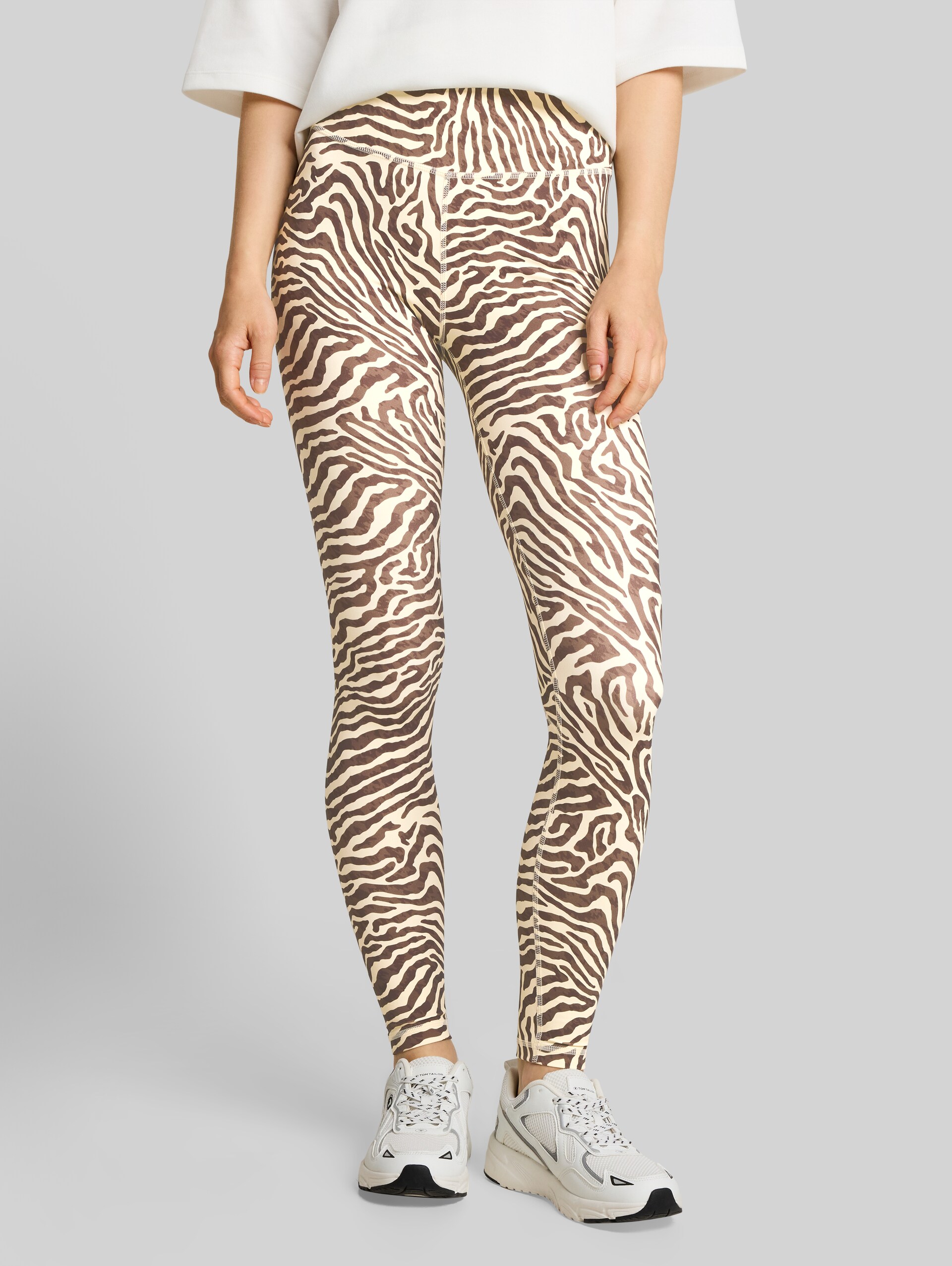 Sportlegging - brown beige zebra print - Nek model vooraanzicht