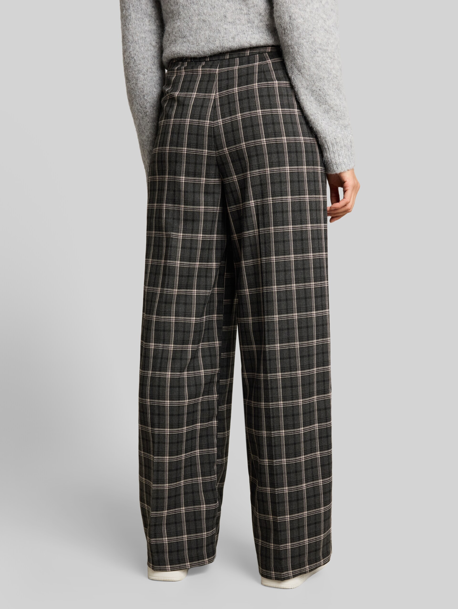 Pantalon large avec motif à carreaux - grey beige check - Découpe Vue arrière du modèle
