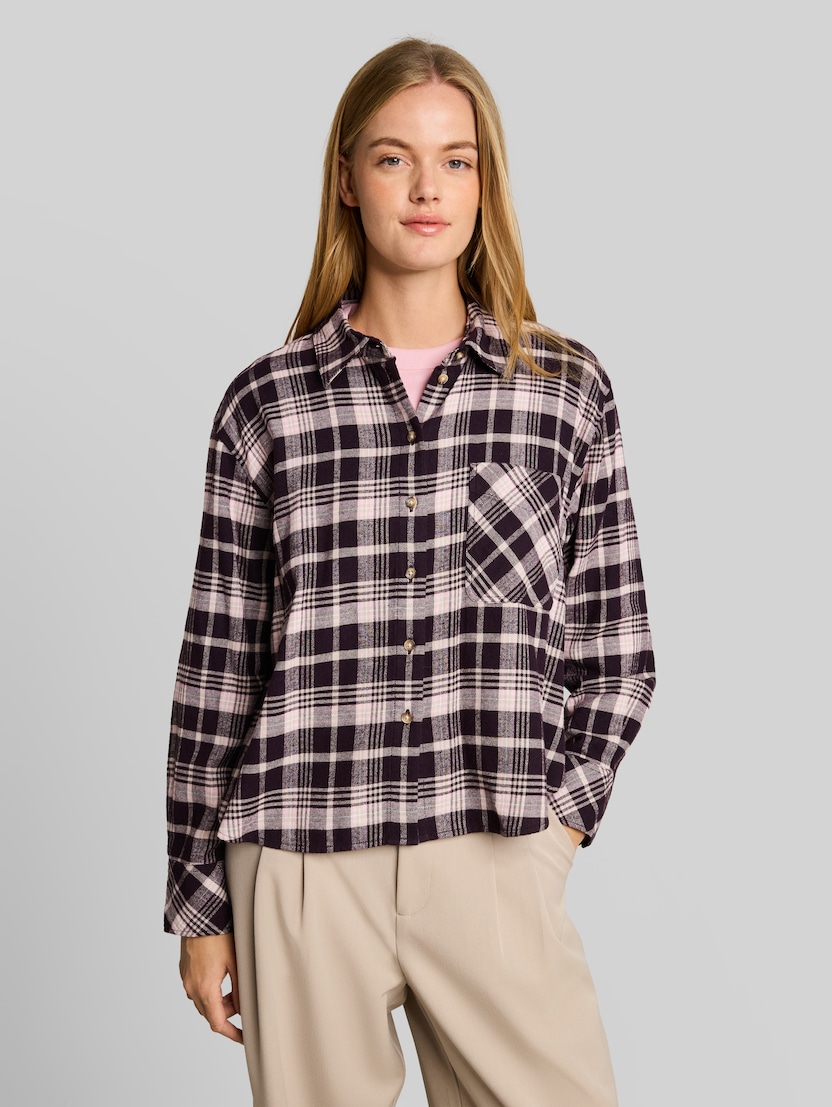 Oversized flanellen overhemdblouse met ruitjespatroon door Denim Female, plum beige check