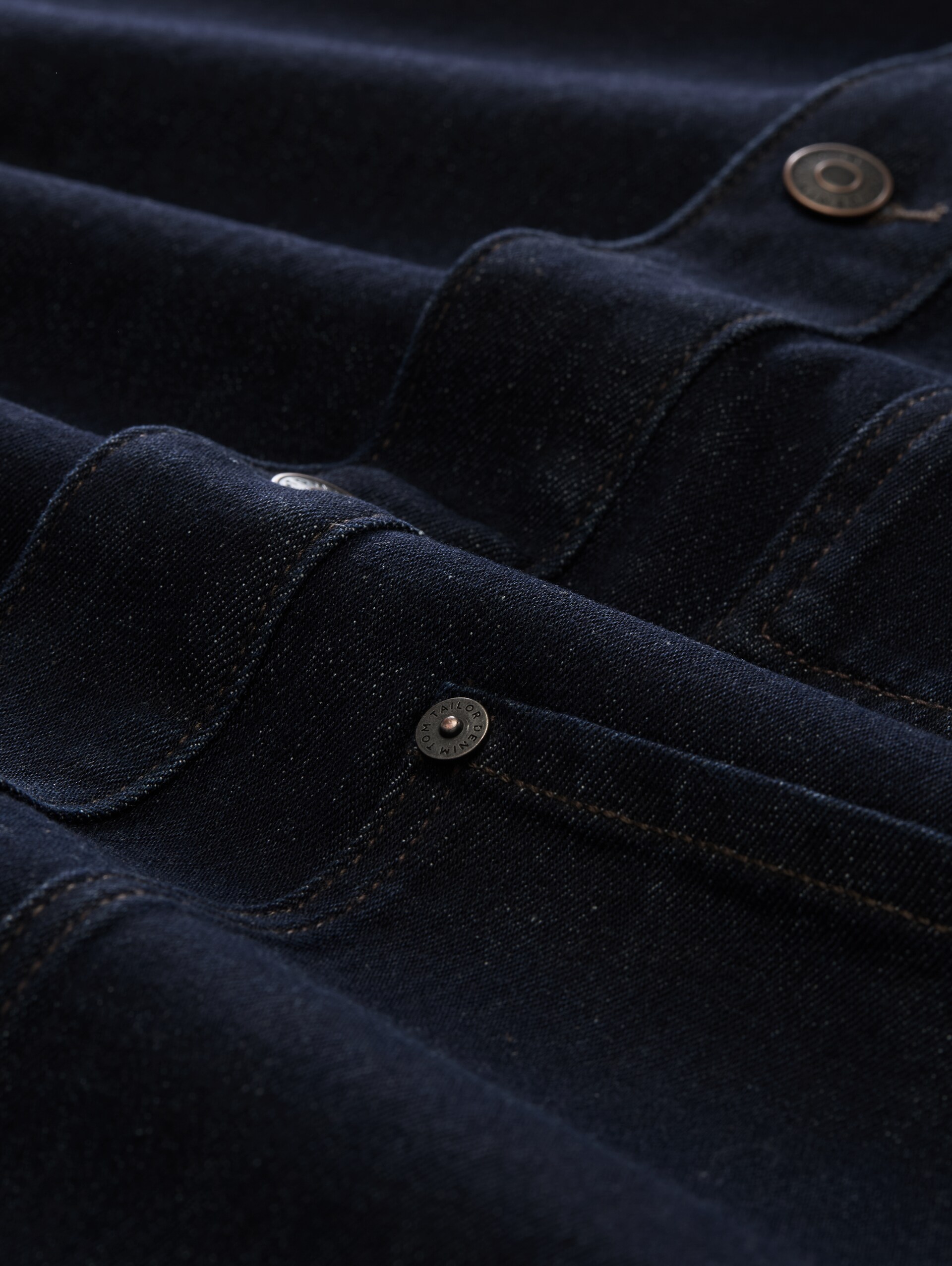 Jeansjas met relaxte pasvorm en corduroy kraag - Rinsed Blue Denim - Detailaanzicht product