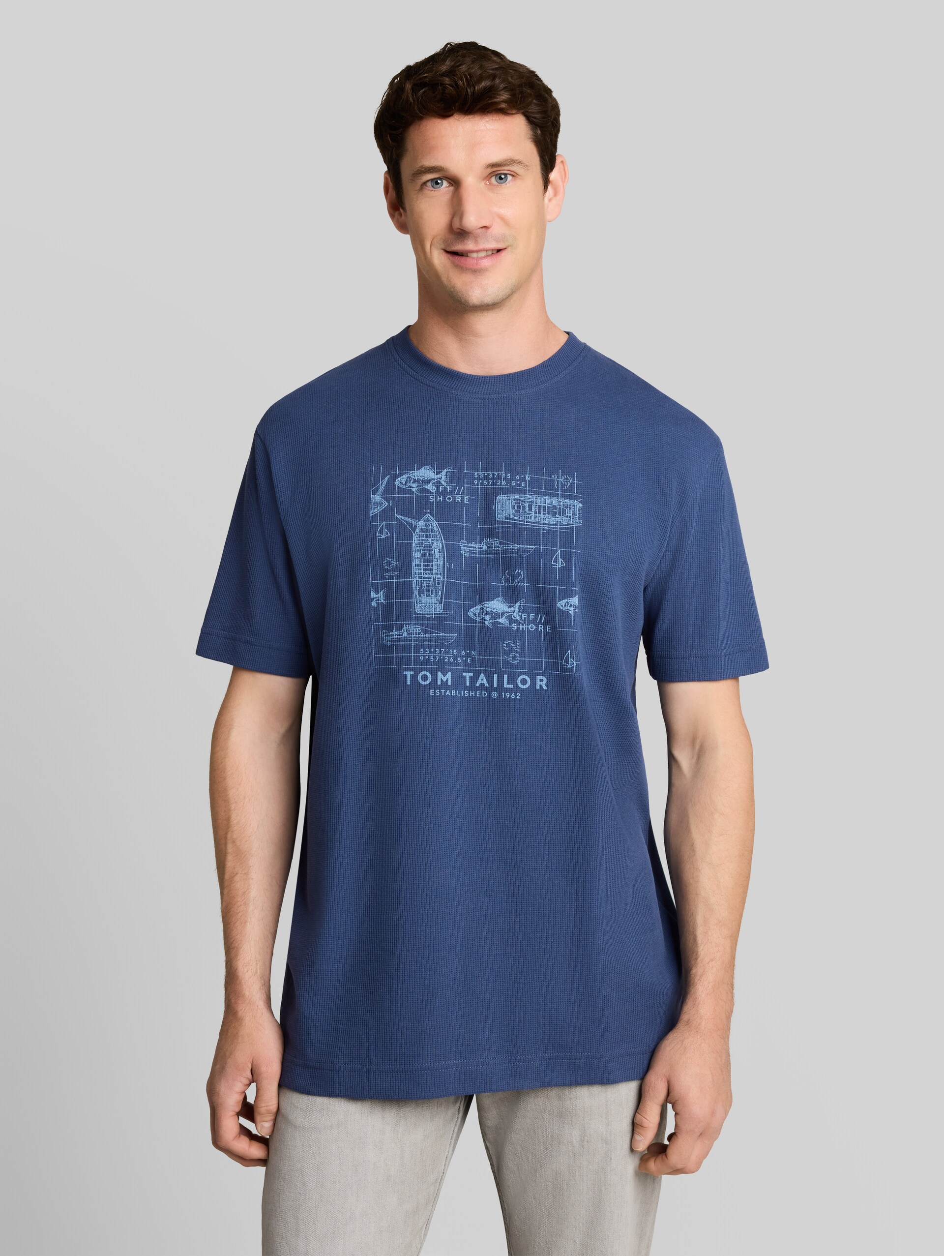 T-Shirt mit Waffelstruktur - Dark Duck Blue - Ausschnitt Model-Vorderansicht