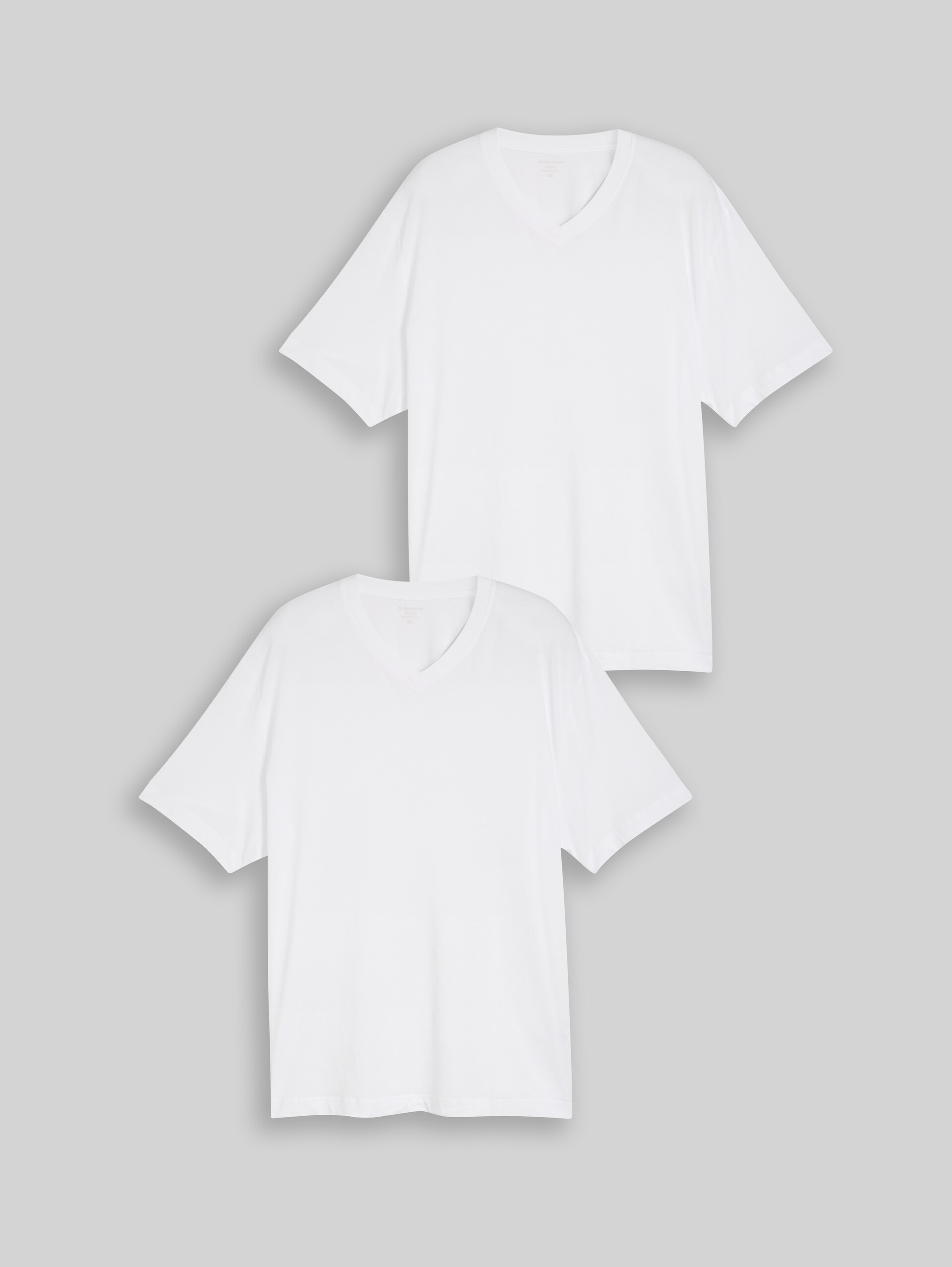 Plus Size - Lot de 2 t-shirts à col en V - White - Vue de face du produit