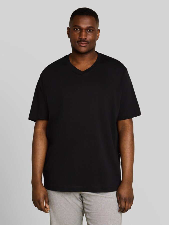 Plus Size - T-Shirts mit V-Ausschnitt im 2er-Pack von Men Plus Size, Black