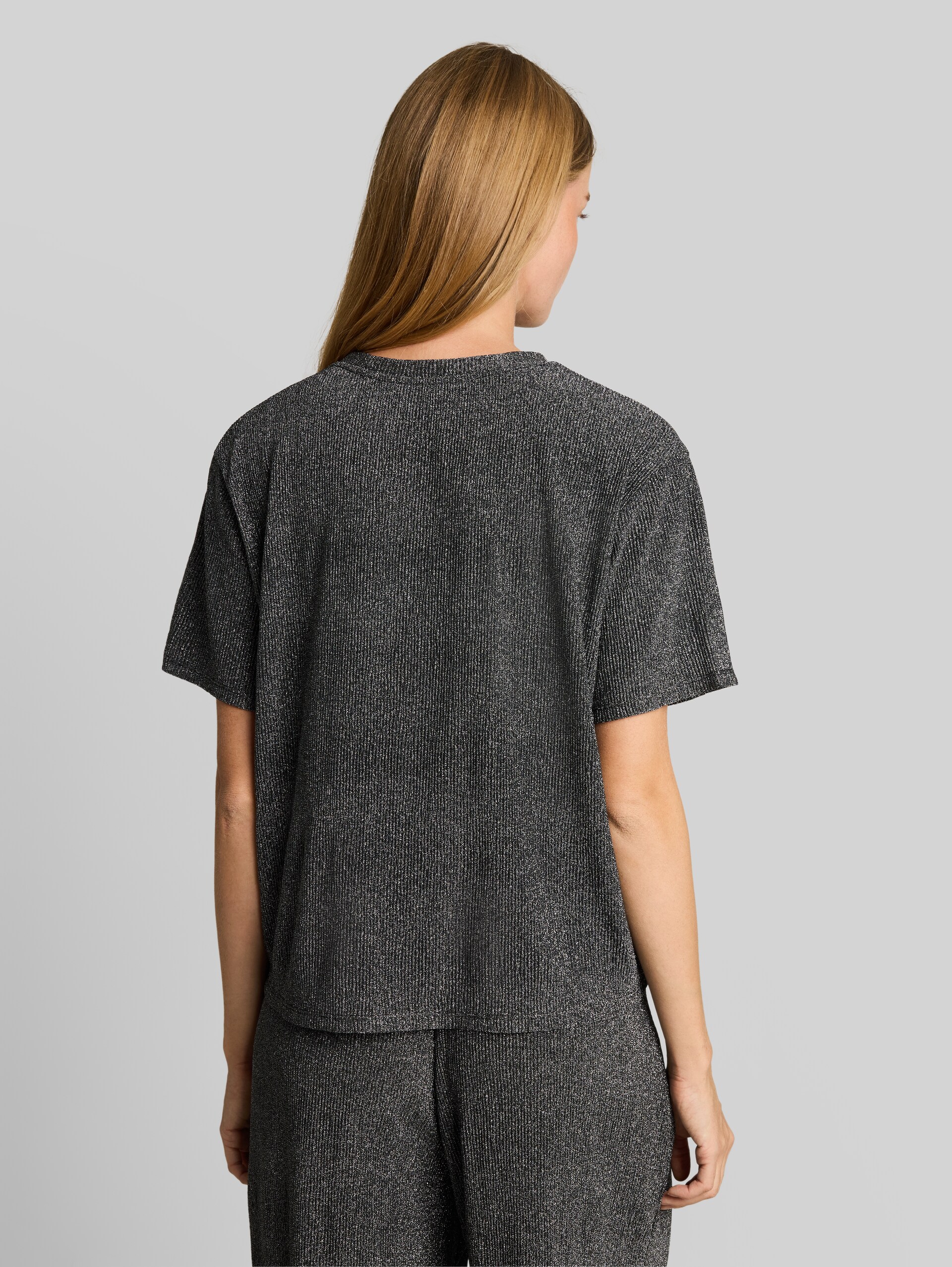 T-shirt coupe carrée à effet pailleté - black silver lurex structure - Découpe Vue arrière du modèle