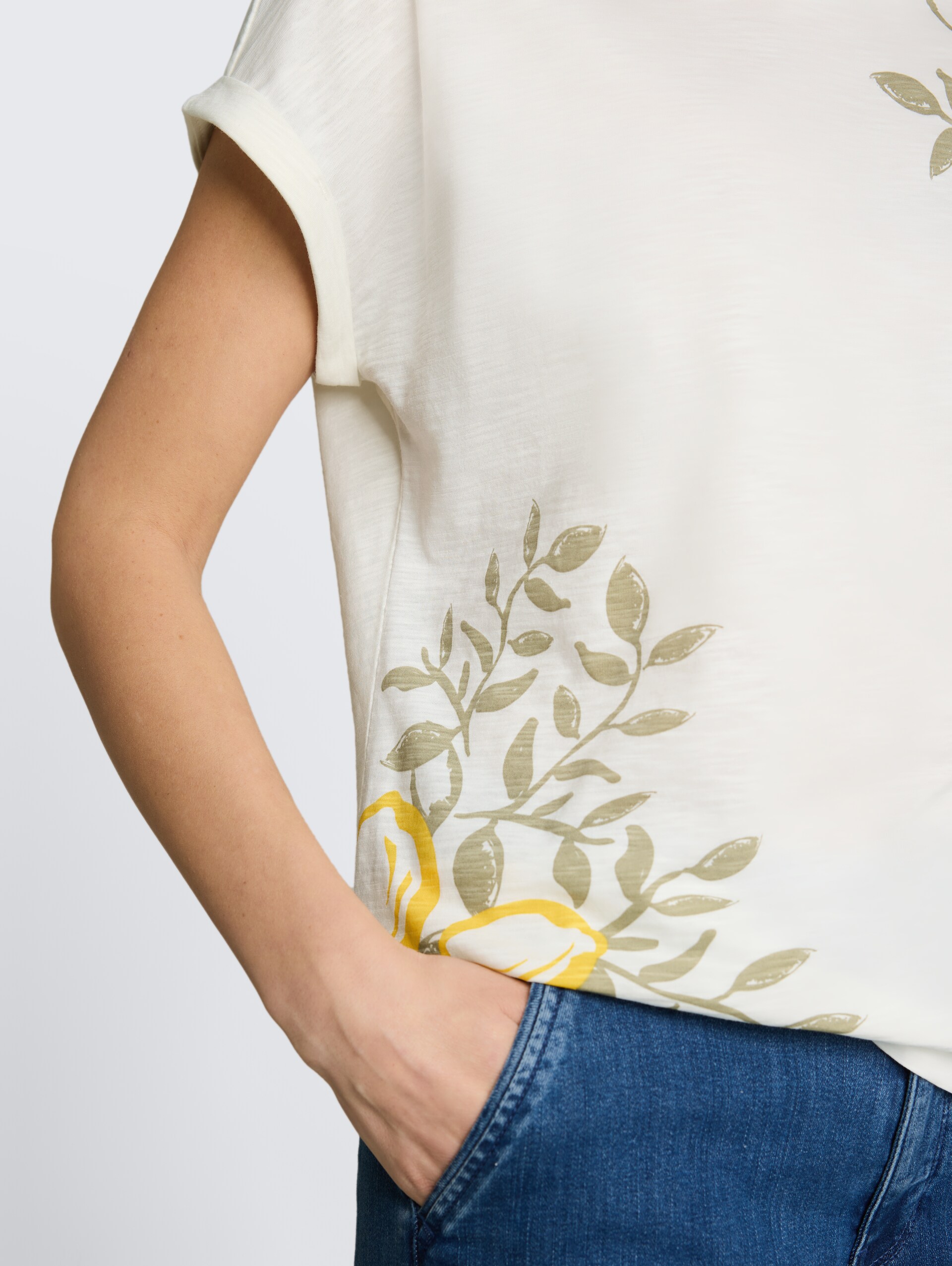 T-shirt met print - Whisper White - Detailaanzicht model