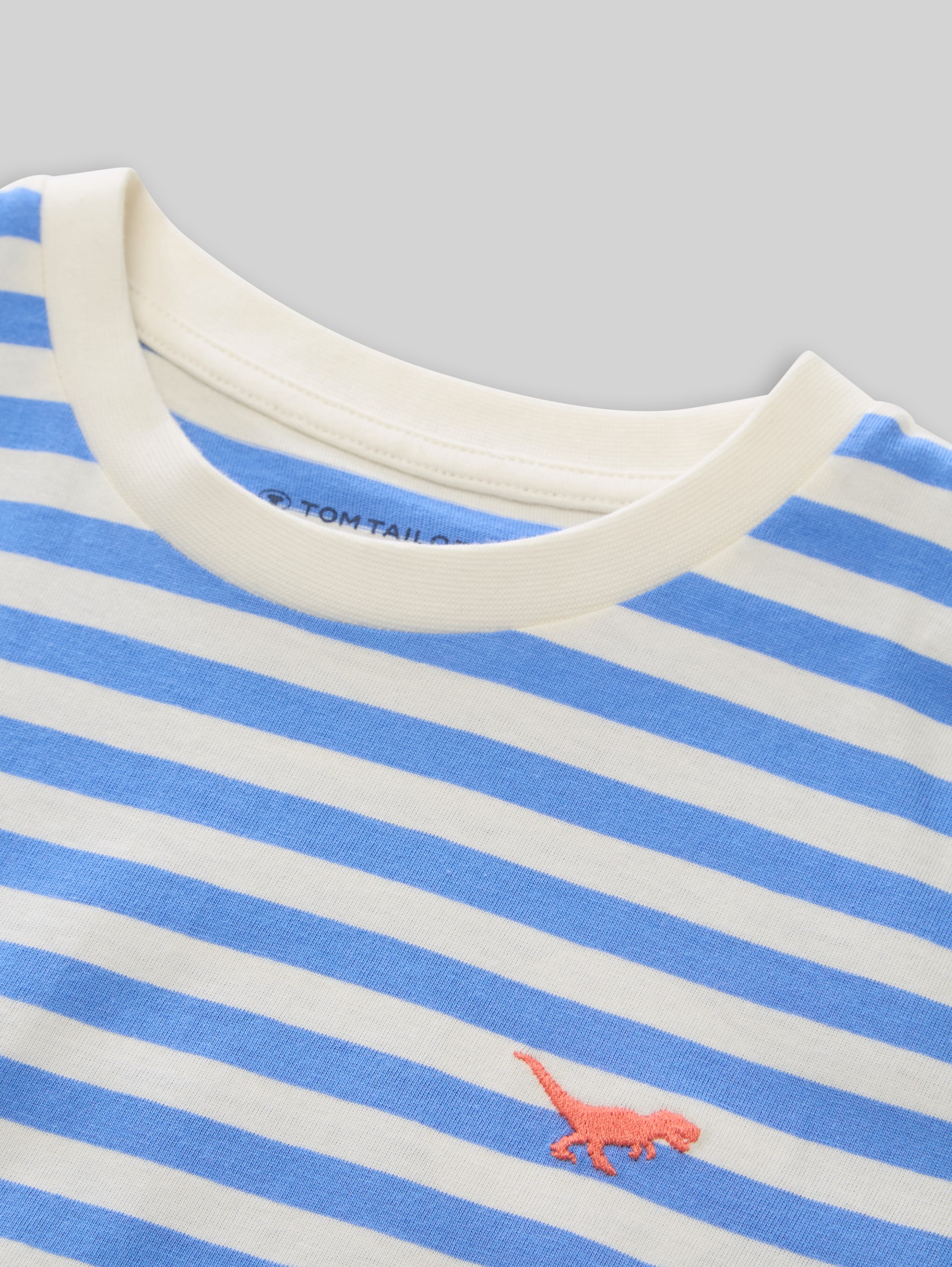 Striped T-shirt - mid blue off white stripe - Detail model view