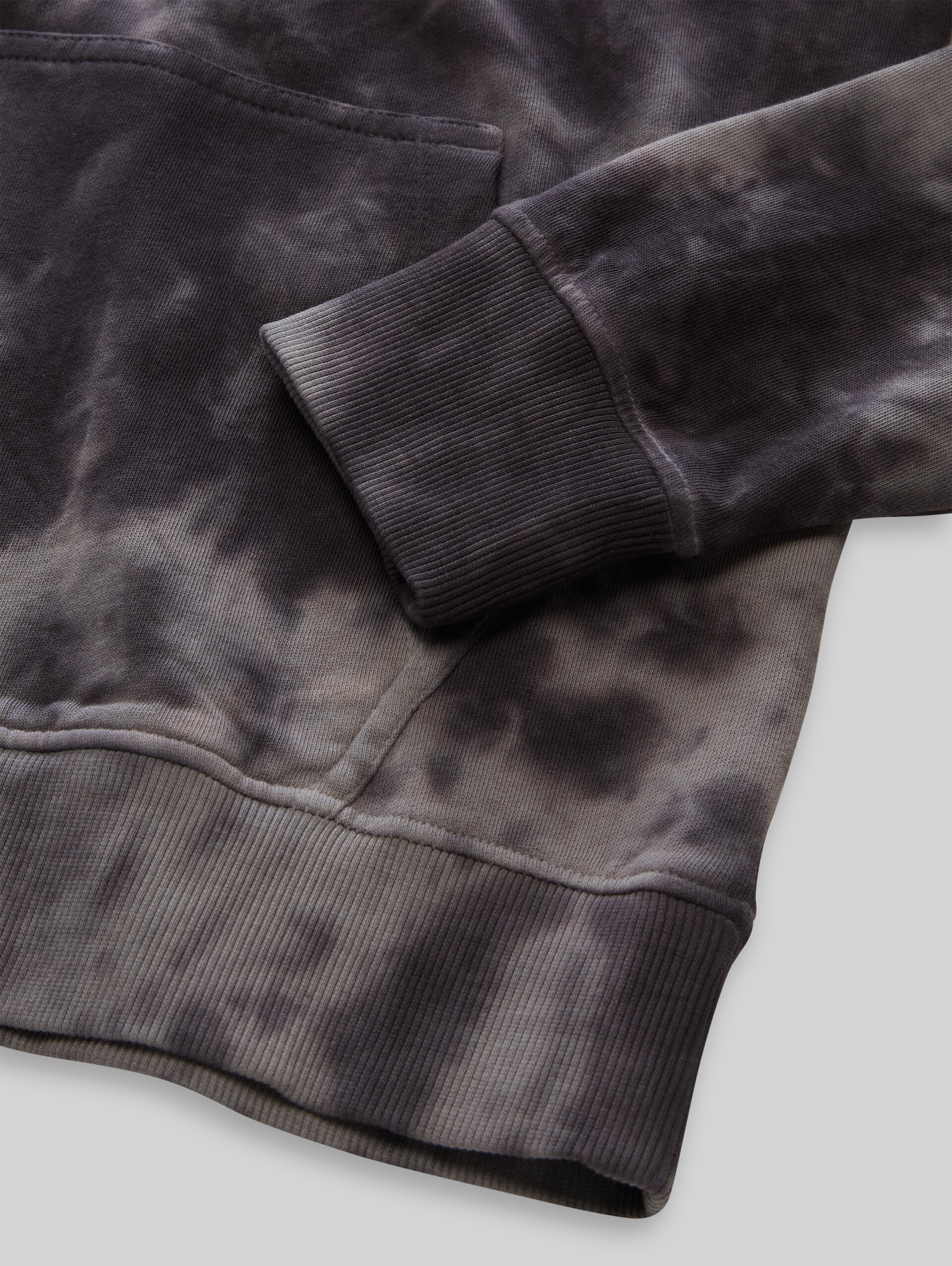 Hoodie sweatshirt with batik pattern - dark grey tie dye - Detail model view