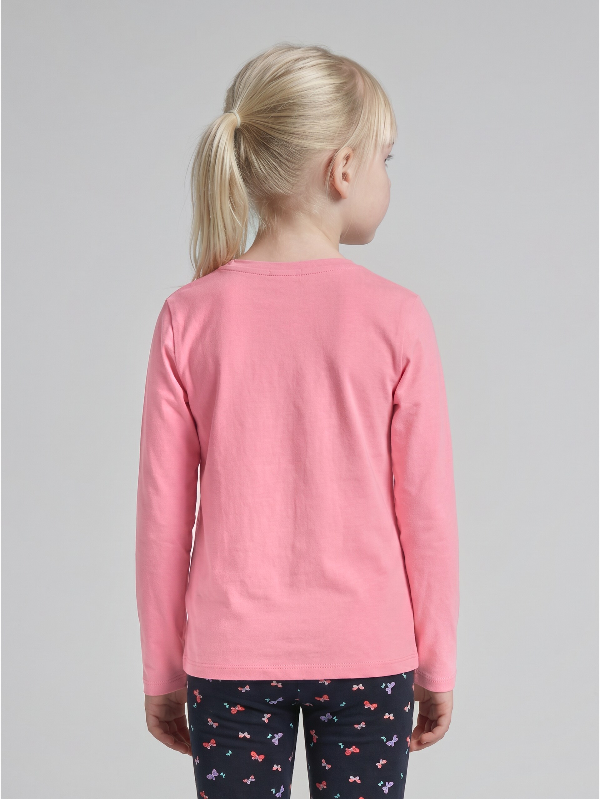 Langarmshirt mit Glitzer - smooth rose - Auschnitt Model-Rückansicht