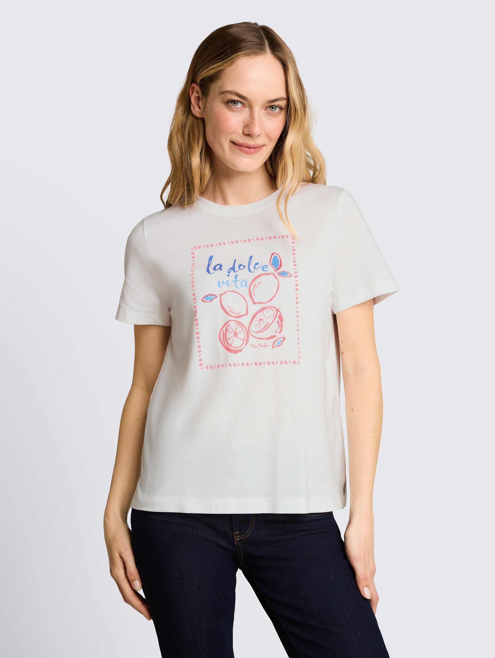 T-Shirt mit Print - Whisper White - Ausschnitt Model-Vorderansicht