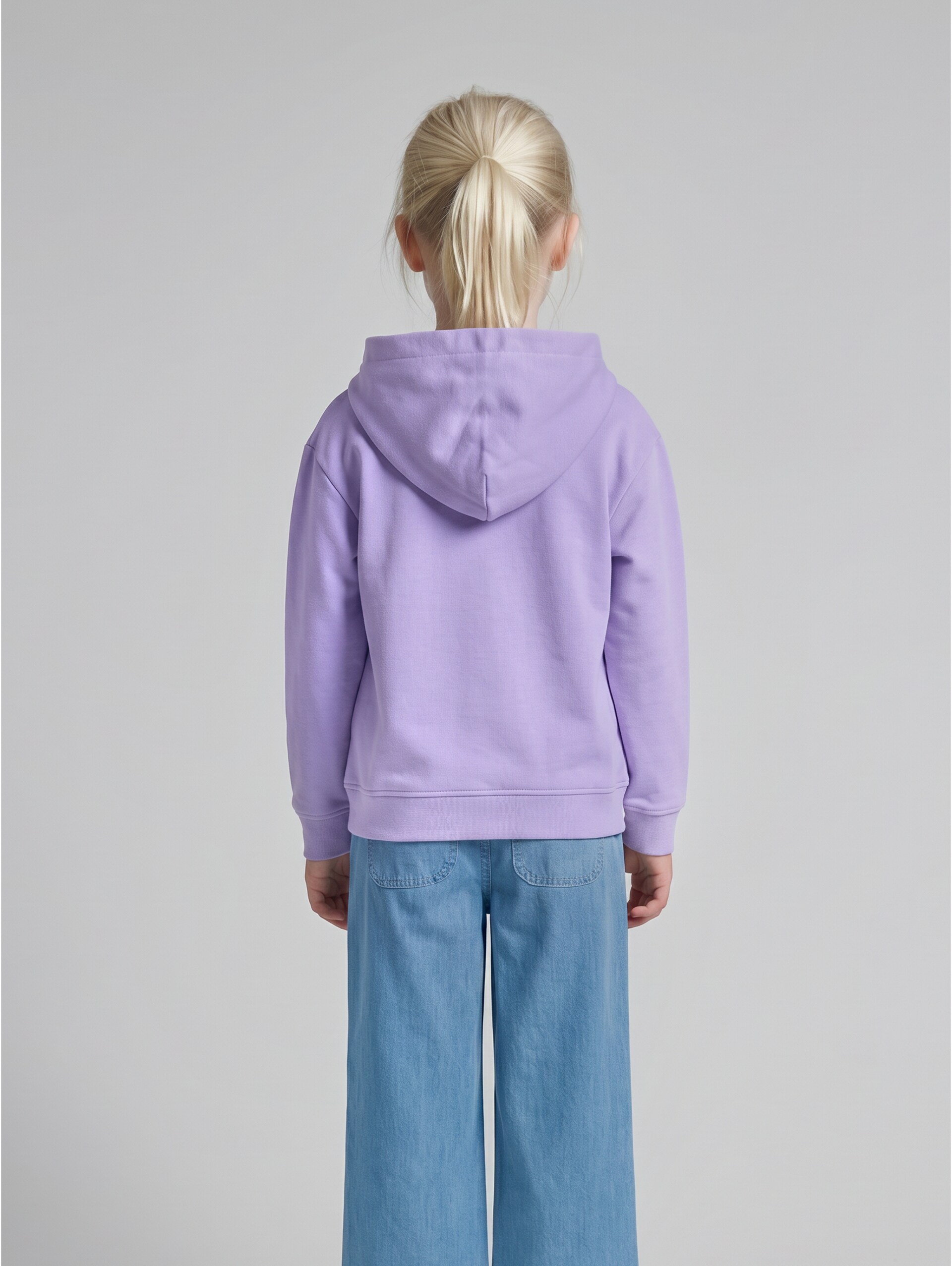 Hoodie Sweatshirt mit Wendepailletten - sweet purple - Auschnitt Model-Rückansicht