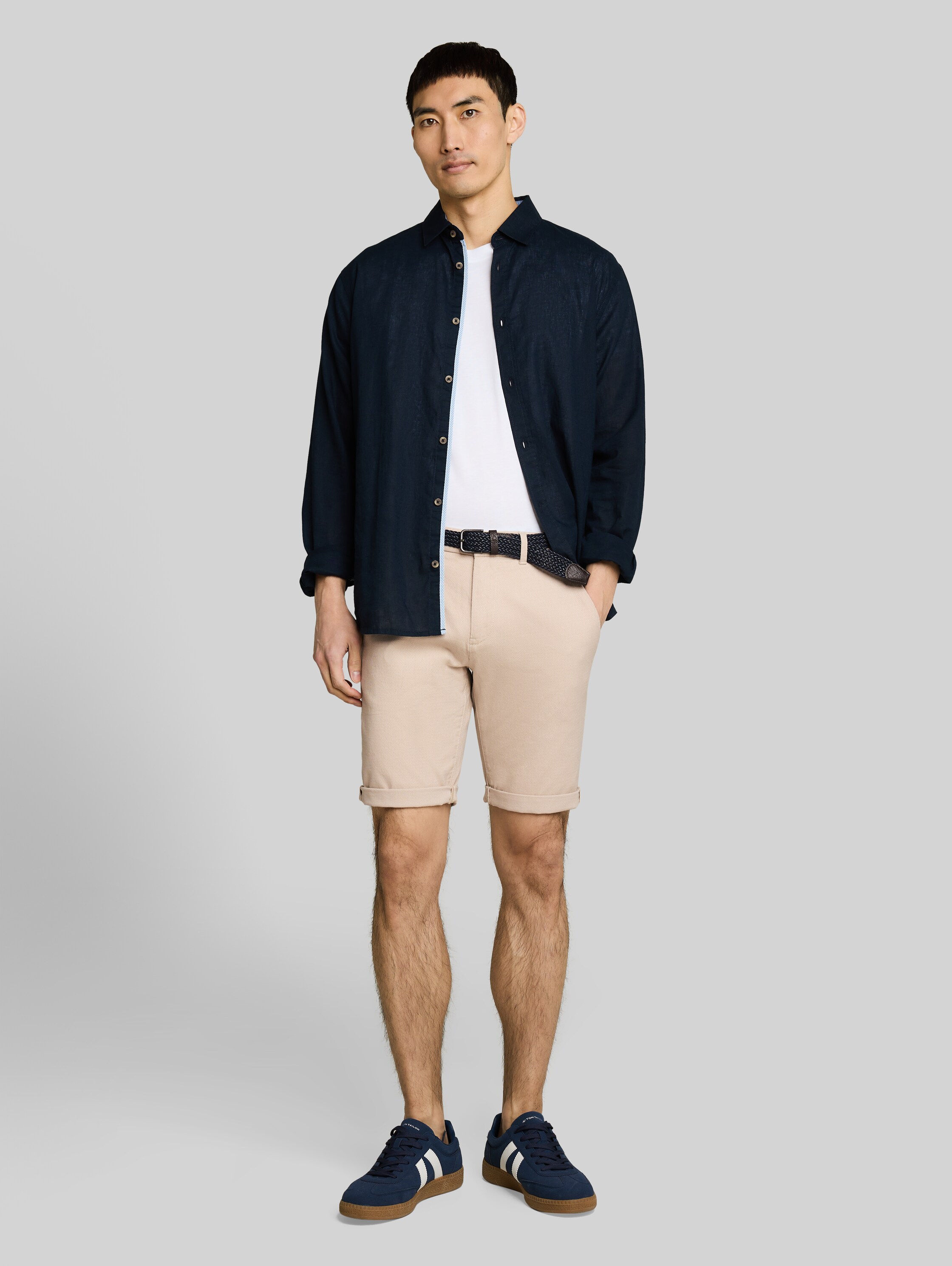 Tapered чино къси панталони Slim - Image 1