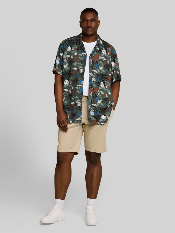 Plus Size - Regular Fit Resort-overhemd met korte mouwen van viscose door Men Plus Size, leaf green beach design