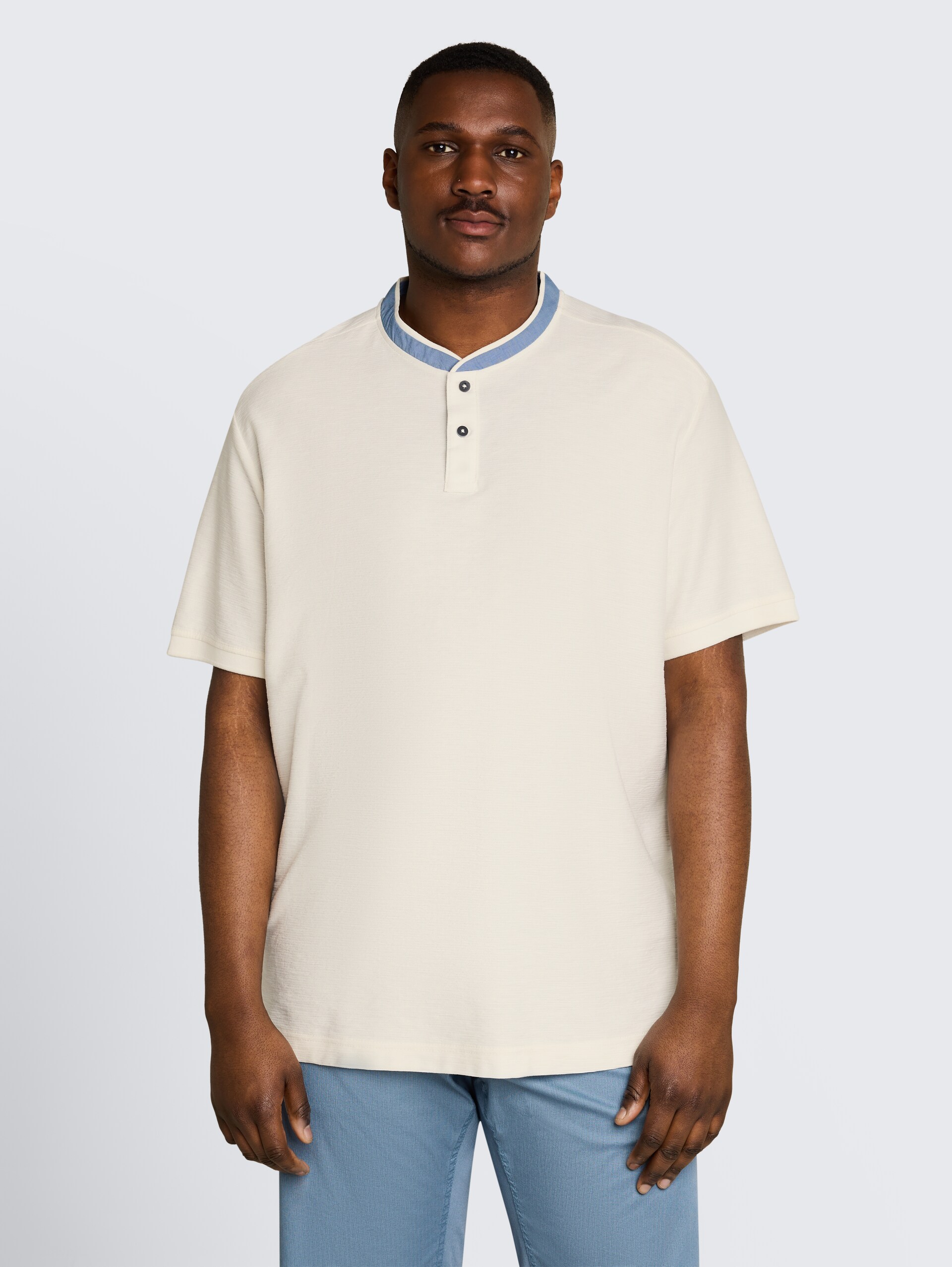 Plus Size - Poloshirt mit Stehkragen - Gardenia White