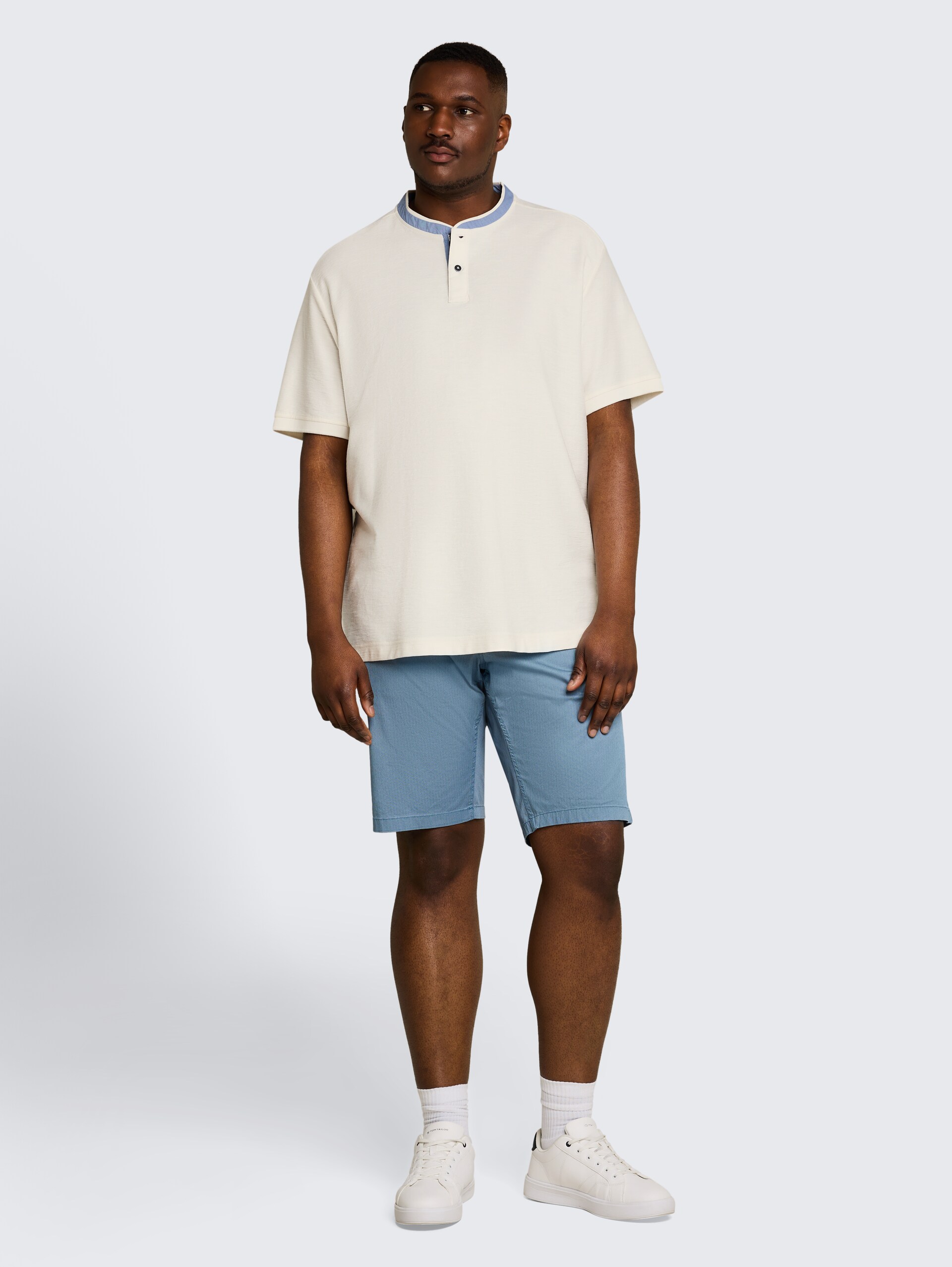 Plus Size - Poloshirt mit Stehkragen - Gardenia White