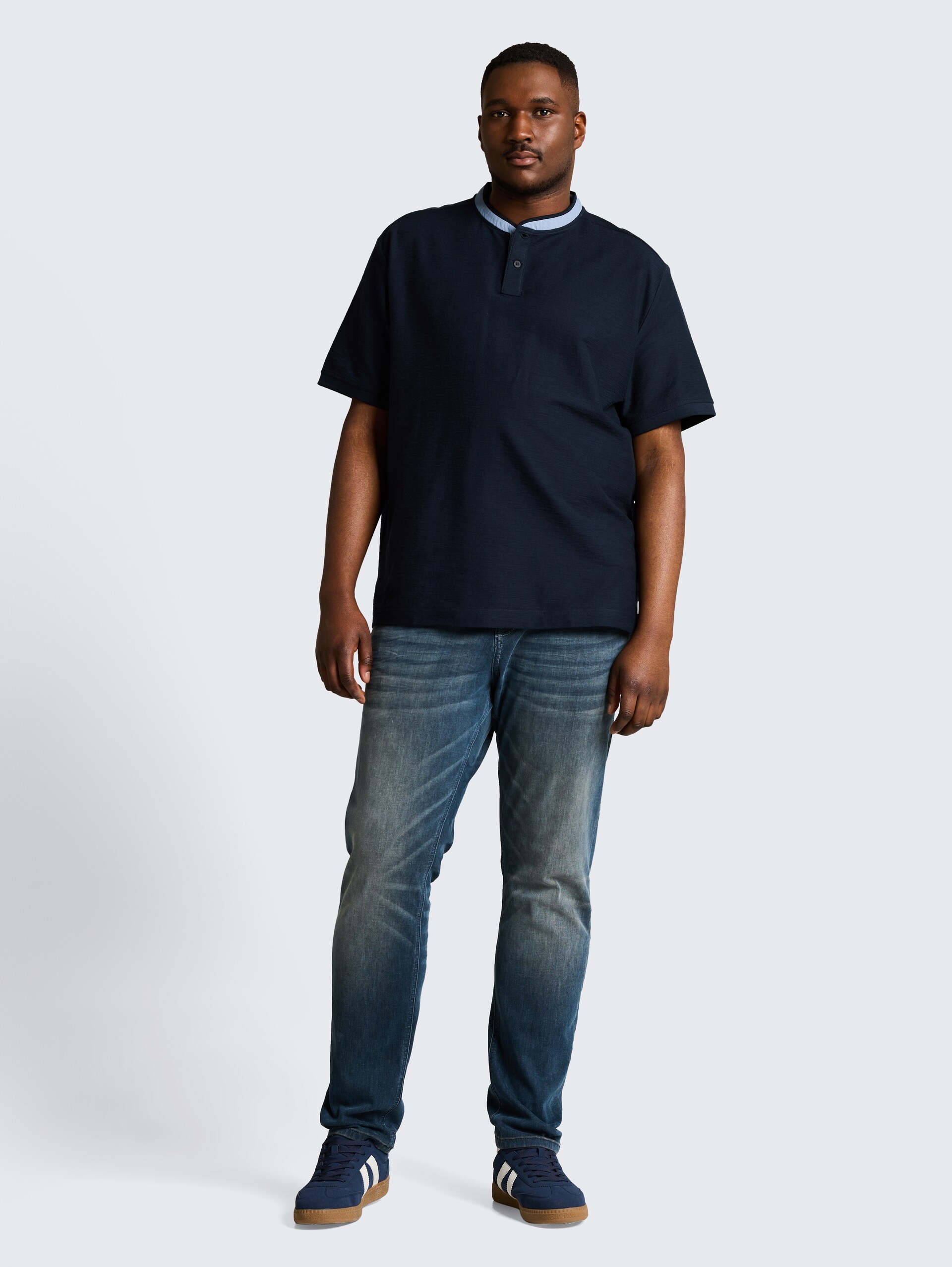 Plus Size - Poloshirt met opstaande kraag - sky captain blue