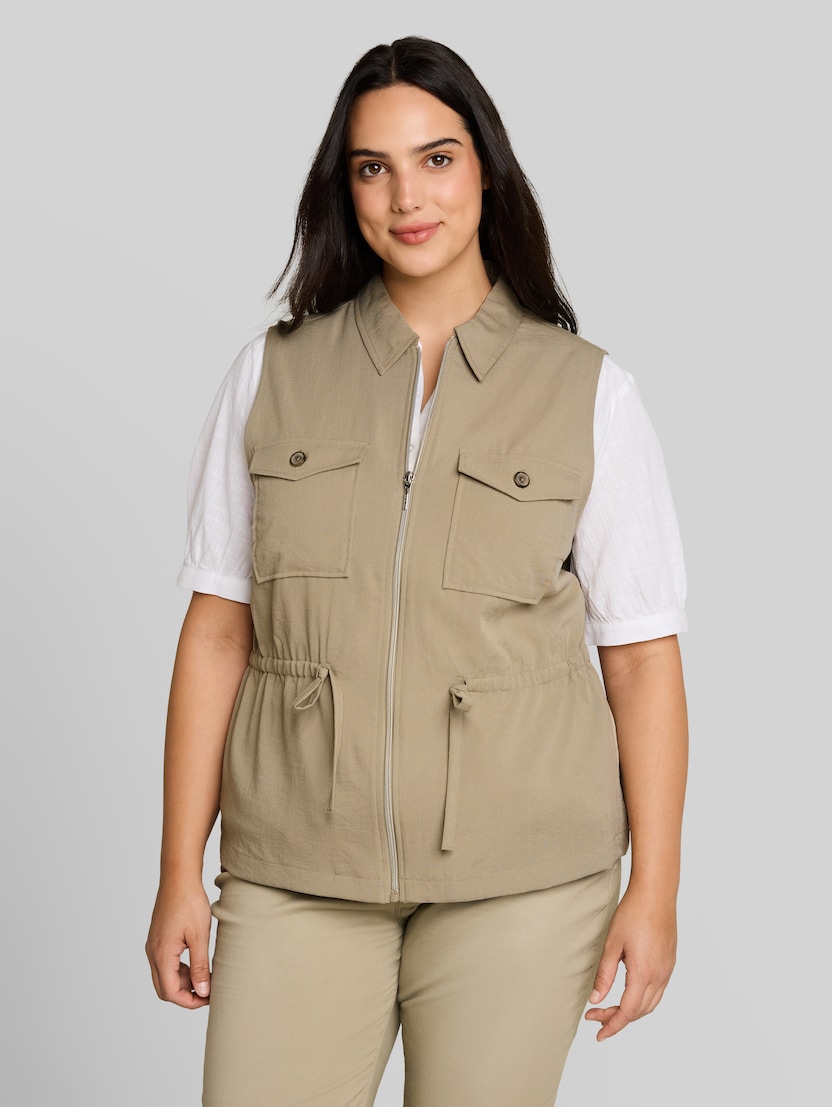Plus Size - Regular Fit Weste mit Brusttaschen von Women Plus Size, Silver Olive