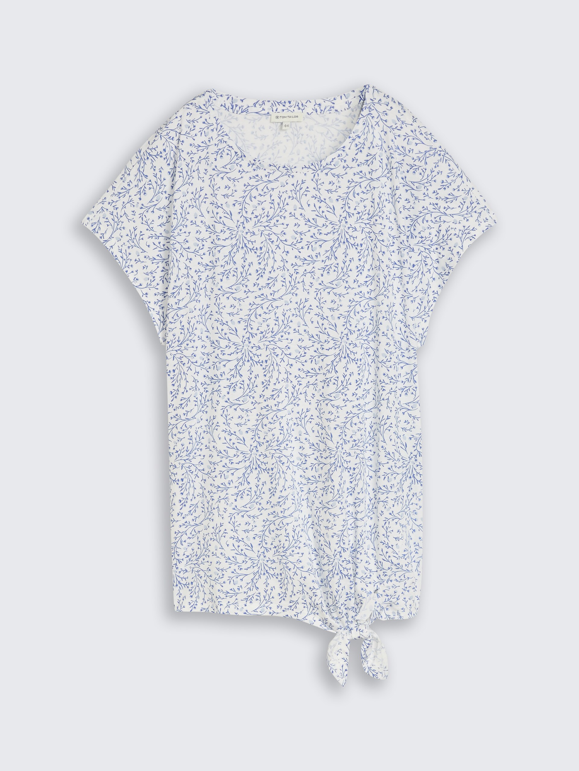 Plus Size - T-shirt met knoopdetail - white small leaves design - Product vooraanzicht