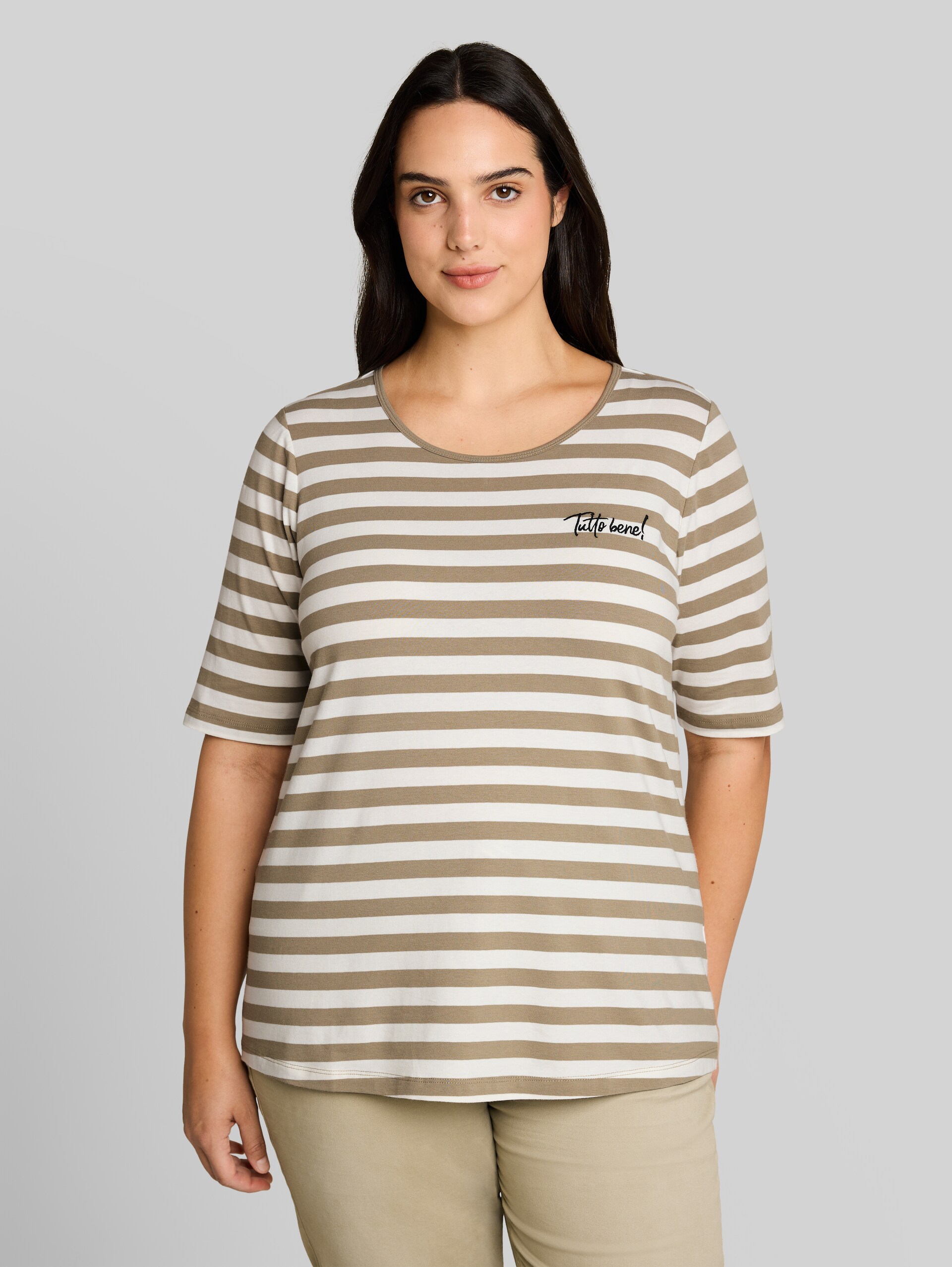 Plus Size - T-shirt brodé - olive white stripe - Découpe Vue de face du modèle