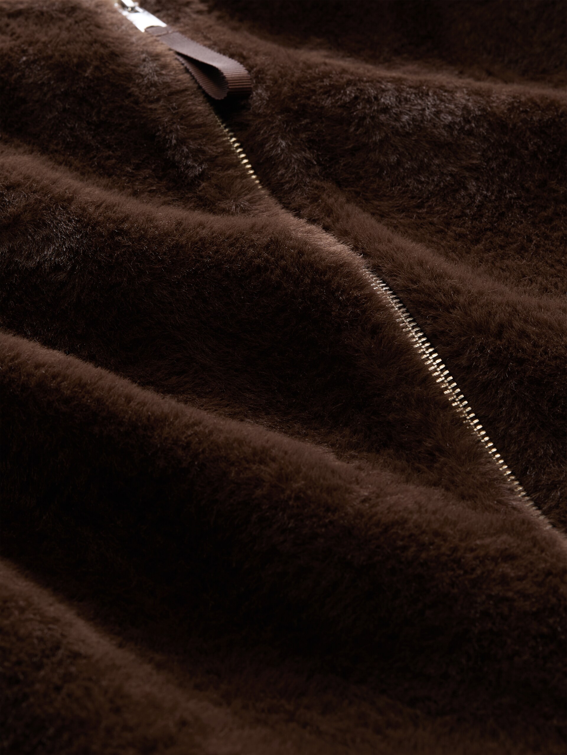 Fake-Fur Weste mit Taschen - java dark brown - Produkt-Detail-Ansicht
