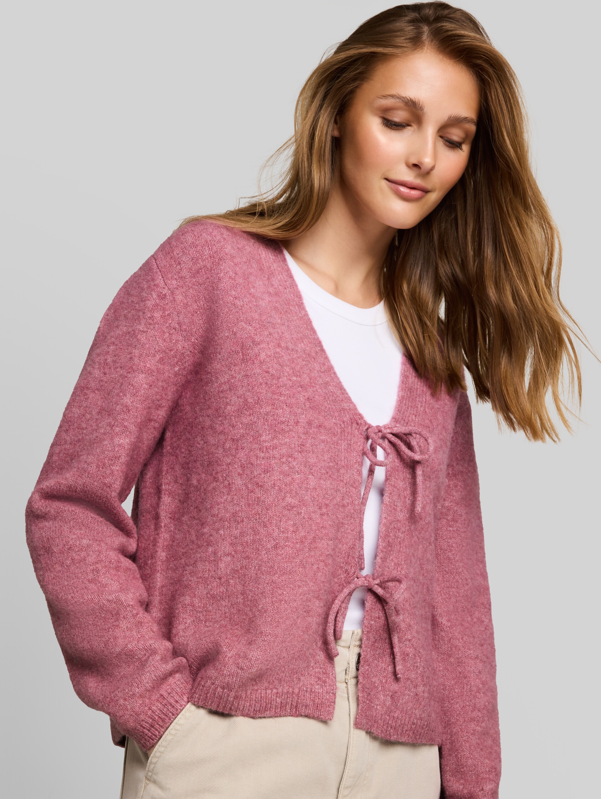 Cardigan douillet avec des nœuds - dusty berry melange - Vue détaillée du modèle
