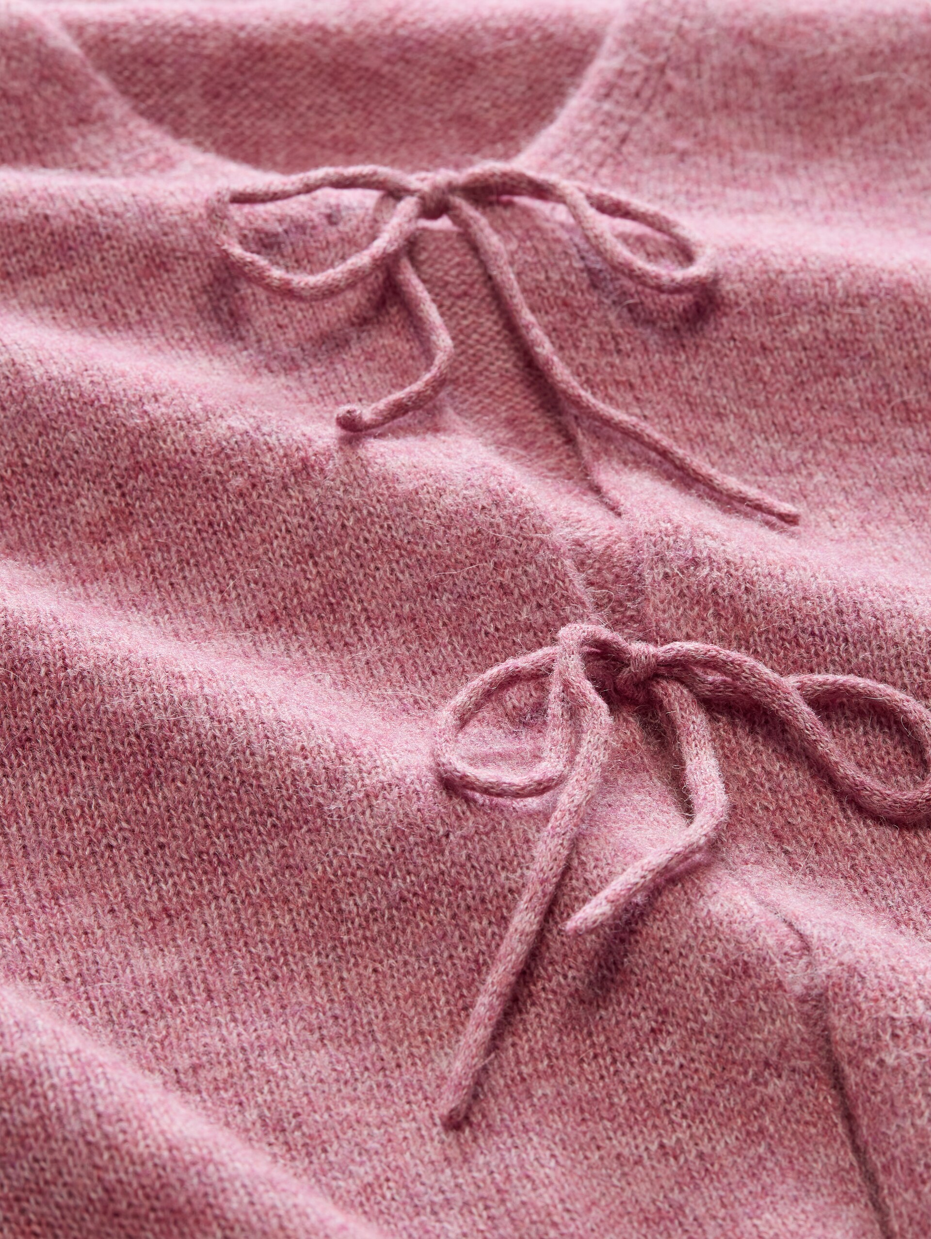 Strickweste mit Schleifen - dusty berry melange - Material-Ansicht