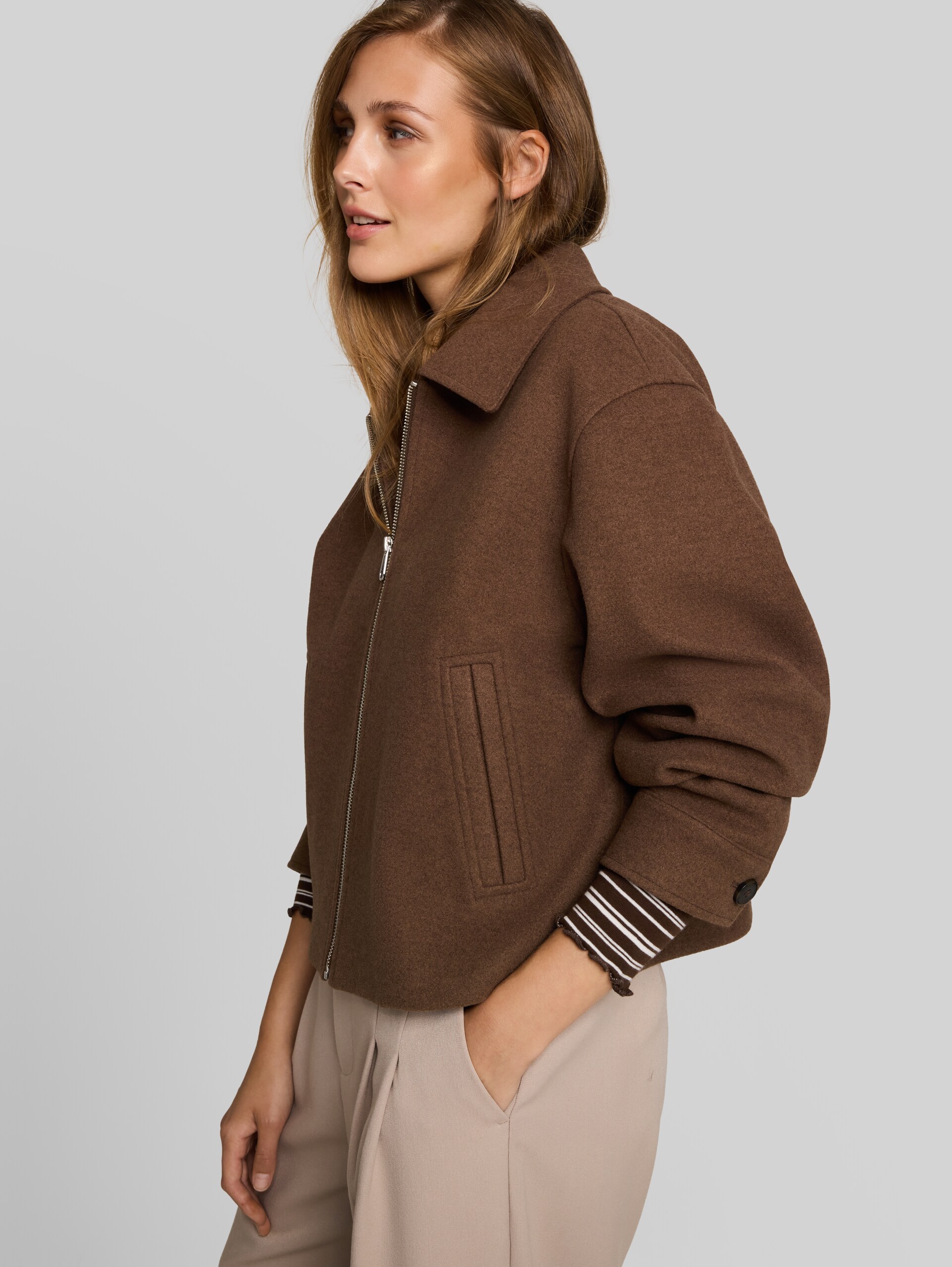Tussenjas met kraag - cool dark brown melange - Detailaanzicht model