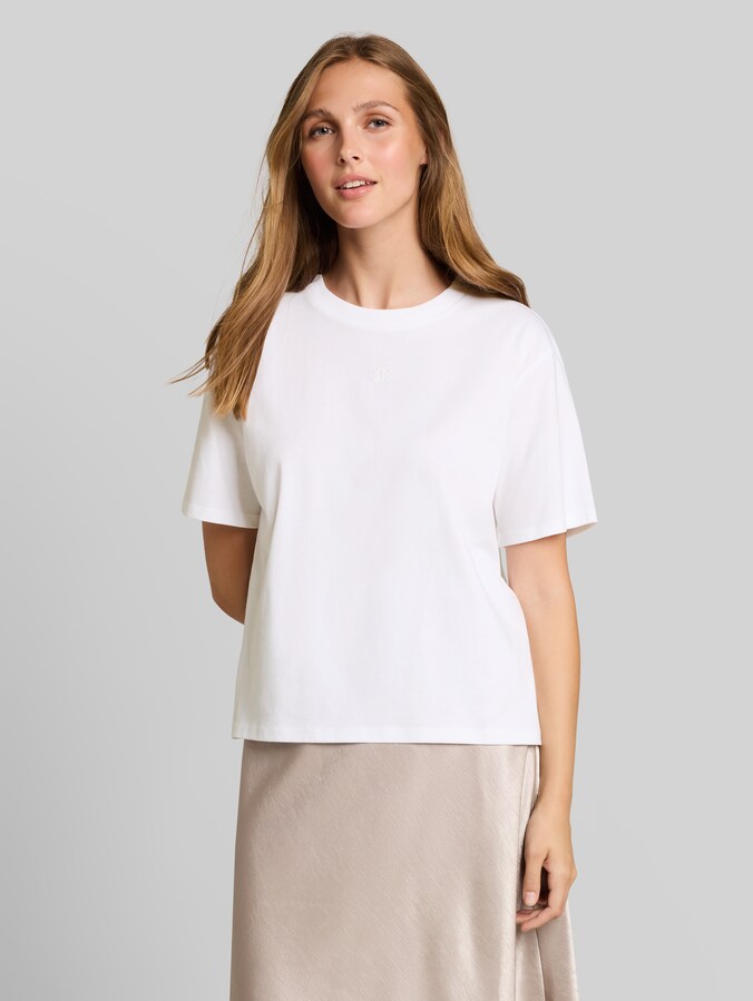 Boxy Fit T-Shirt mit Stickerei von Denim Female, White