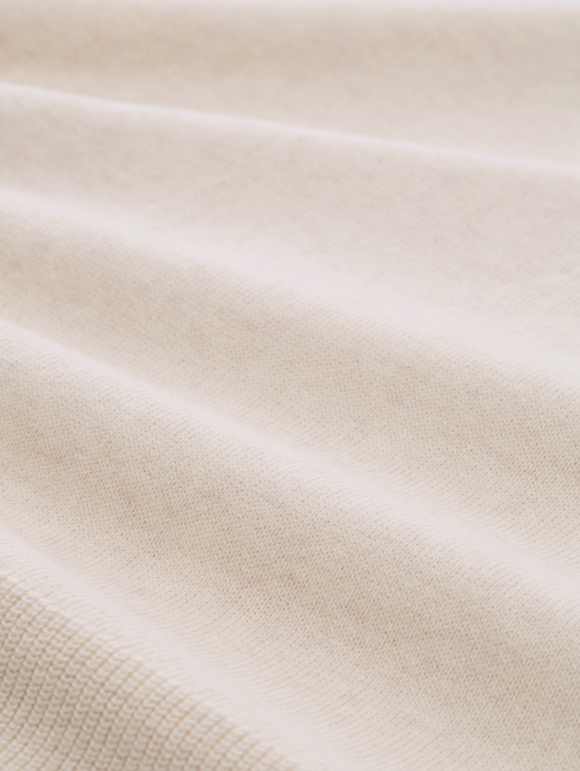 Pull à col roulé avec une touche de cachemire - whisper offwhite melange - Vue de la matière
