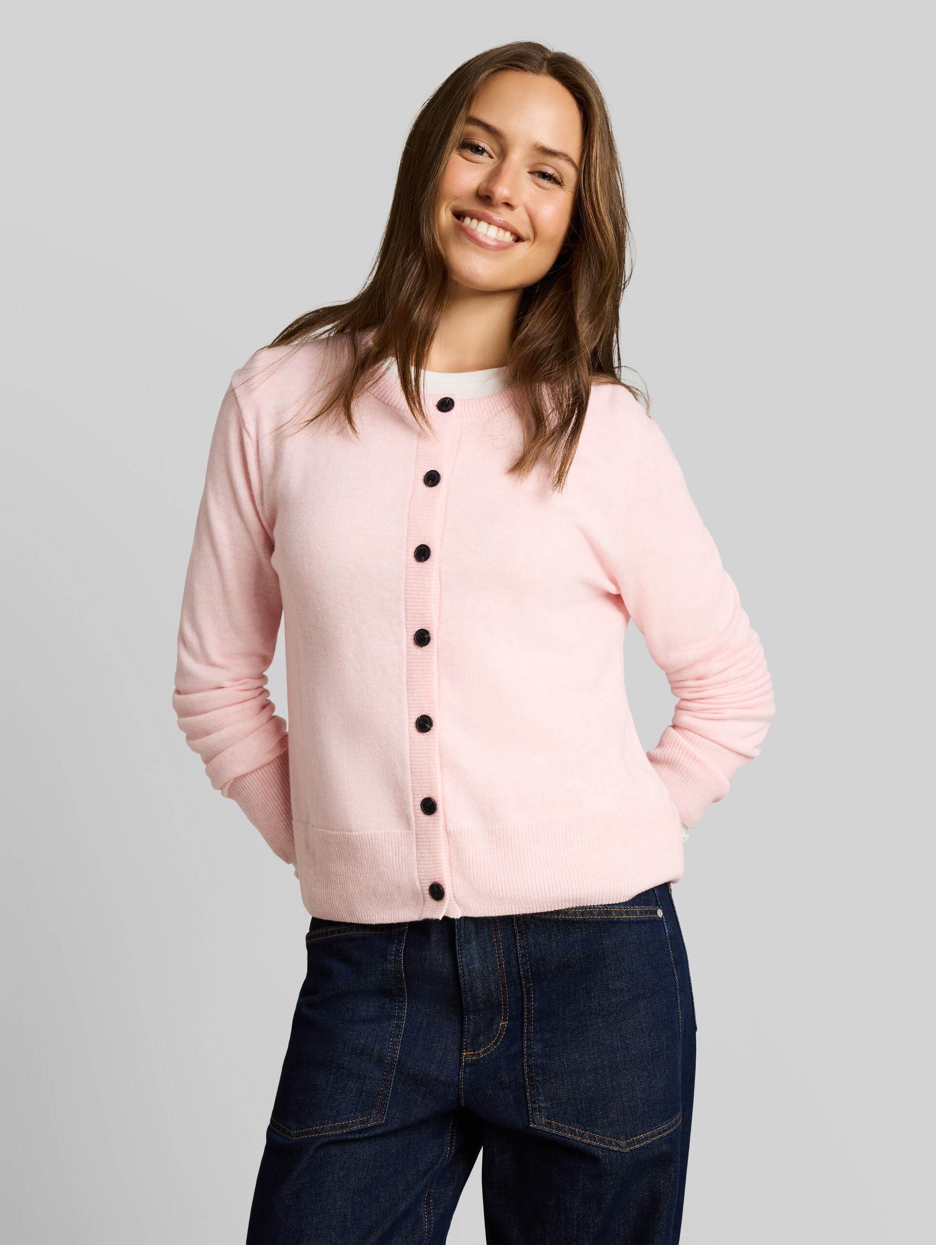 Cardigan mit Kaschmir-Anteil - light pastel pink melange - Ausschnitt Model-Vorderansicht