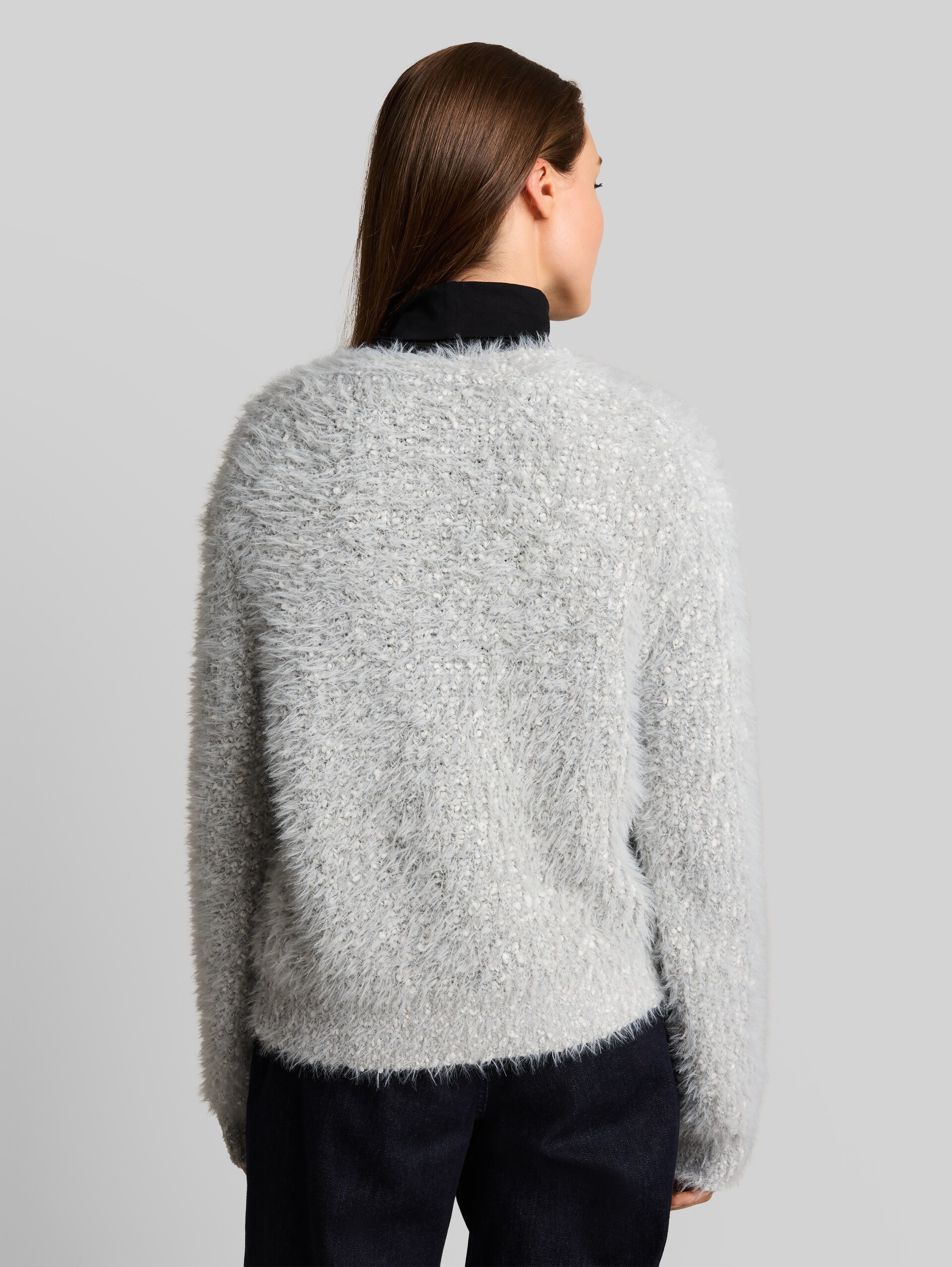 Pull en maille ample à col en V - light grey knit structure
