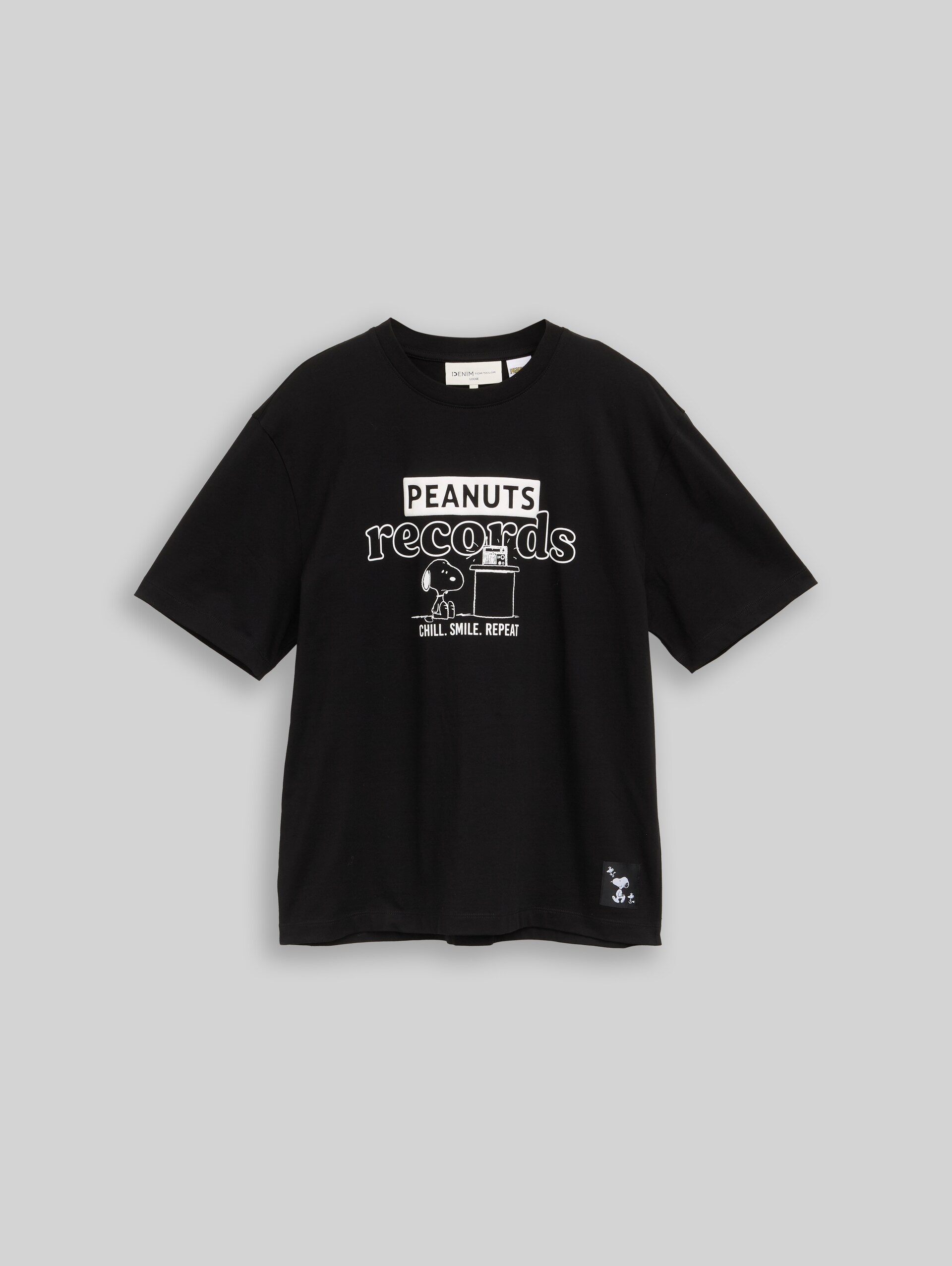 Relaxed Fit T-Shirt mit Snoopy-Print - Black - Vorder-Produkt-Ansicht