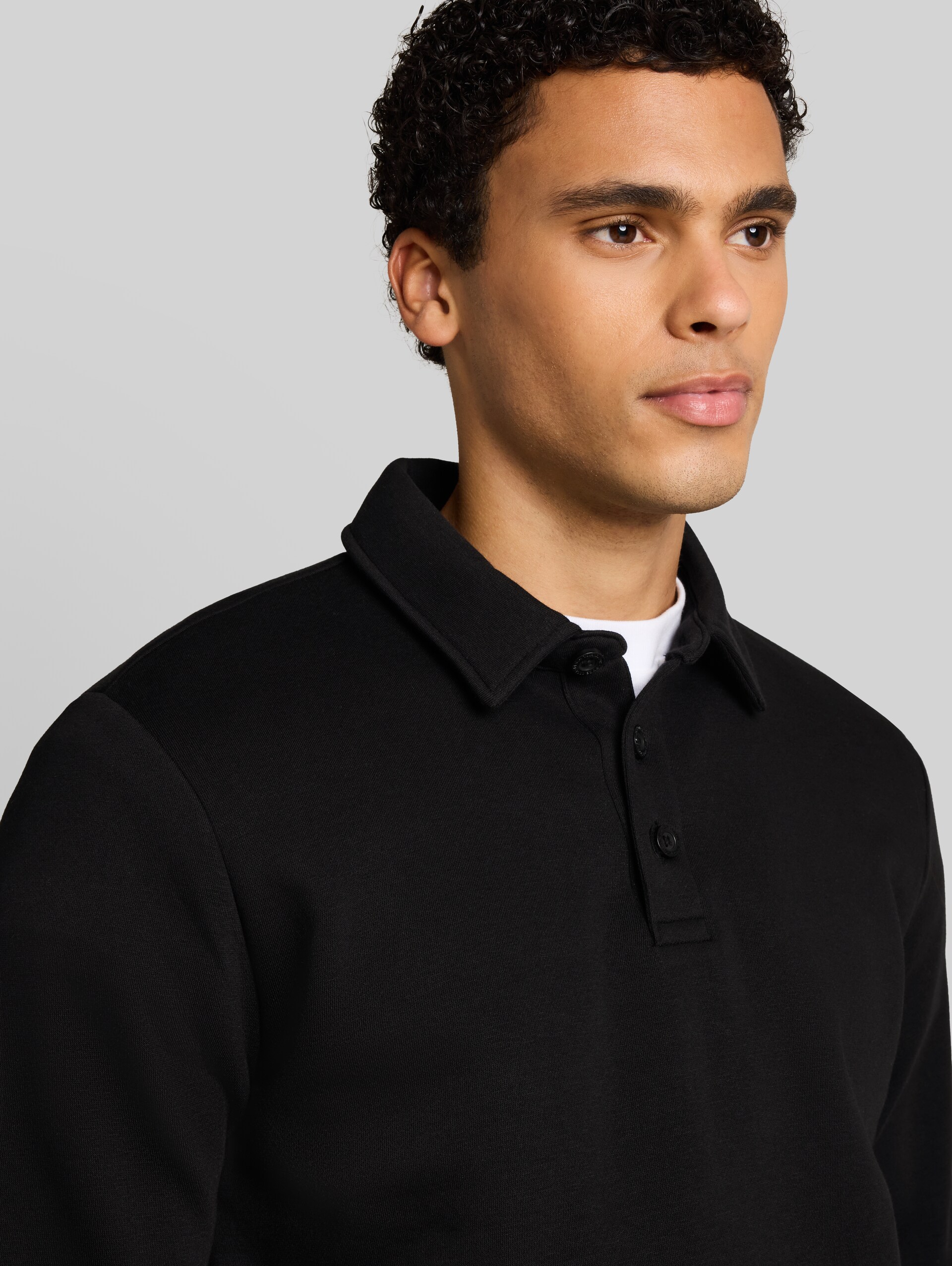Sweatshirt met polokraag - Black - Detailaanzicht model