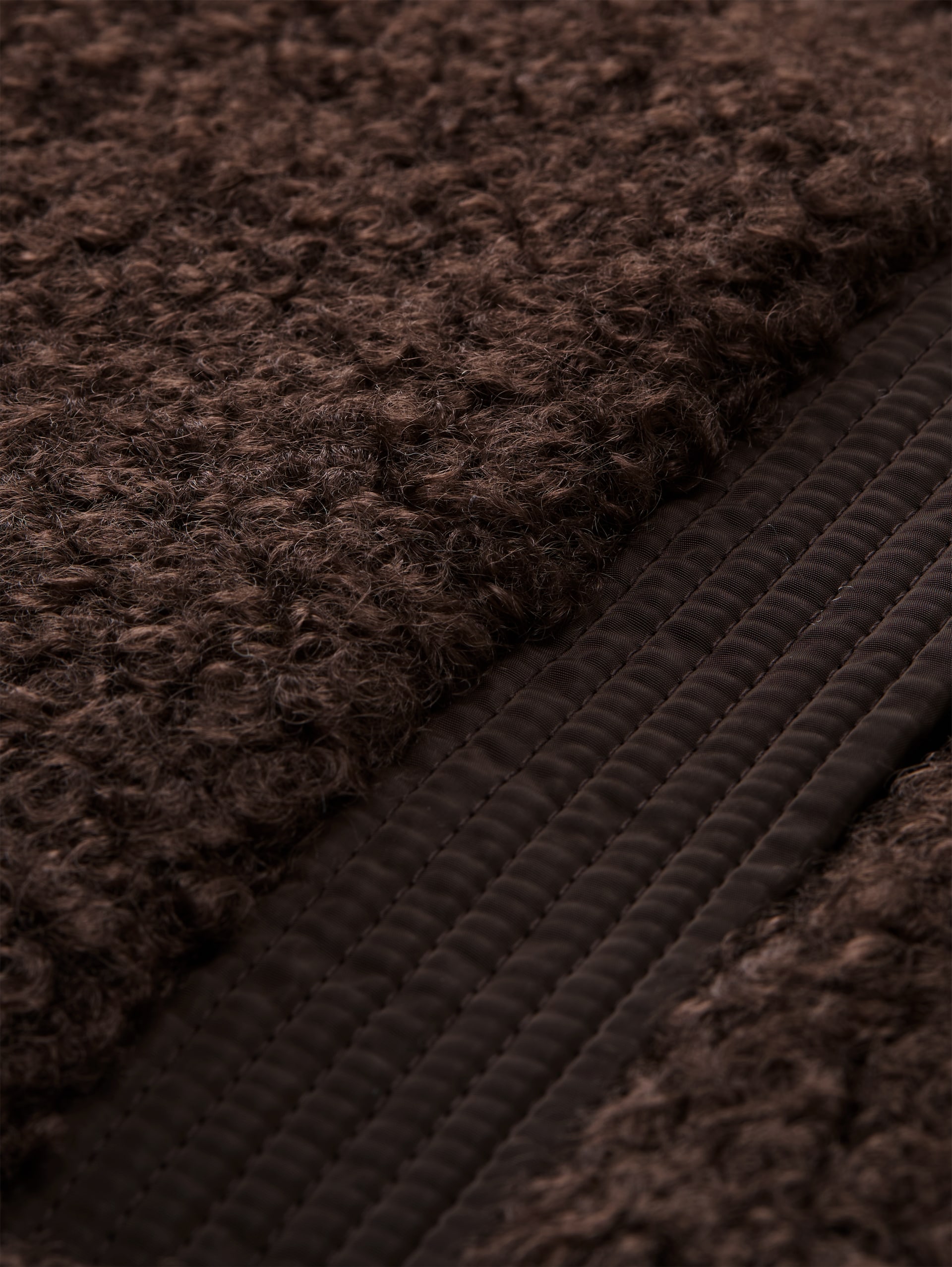 Longstyle Teddy Weste - java dark brown - Material-Ansicht