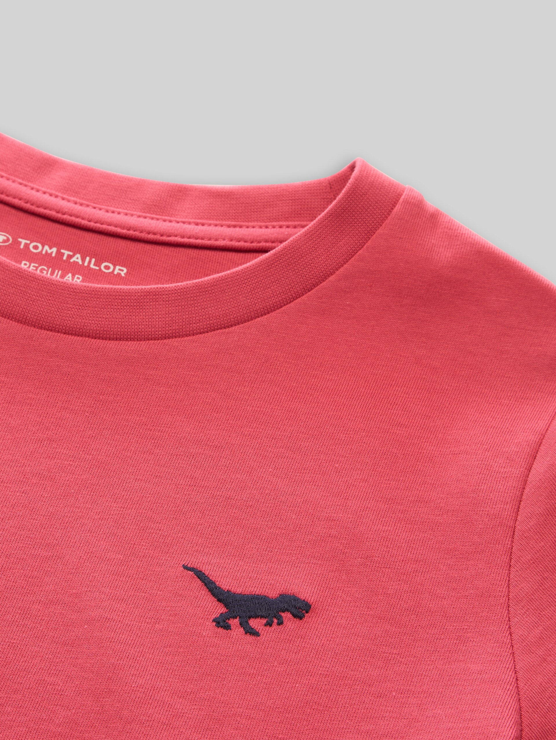 T-shirt met print van katoen - Berry Red - Detailaanzicht model