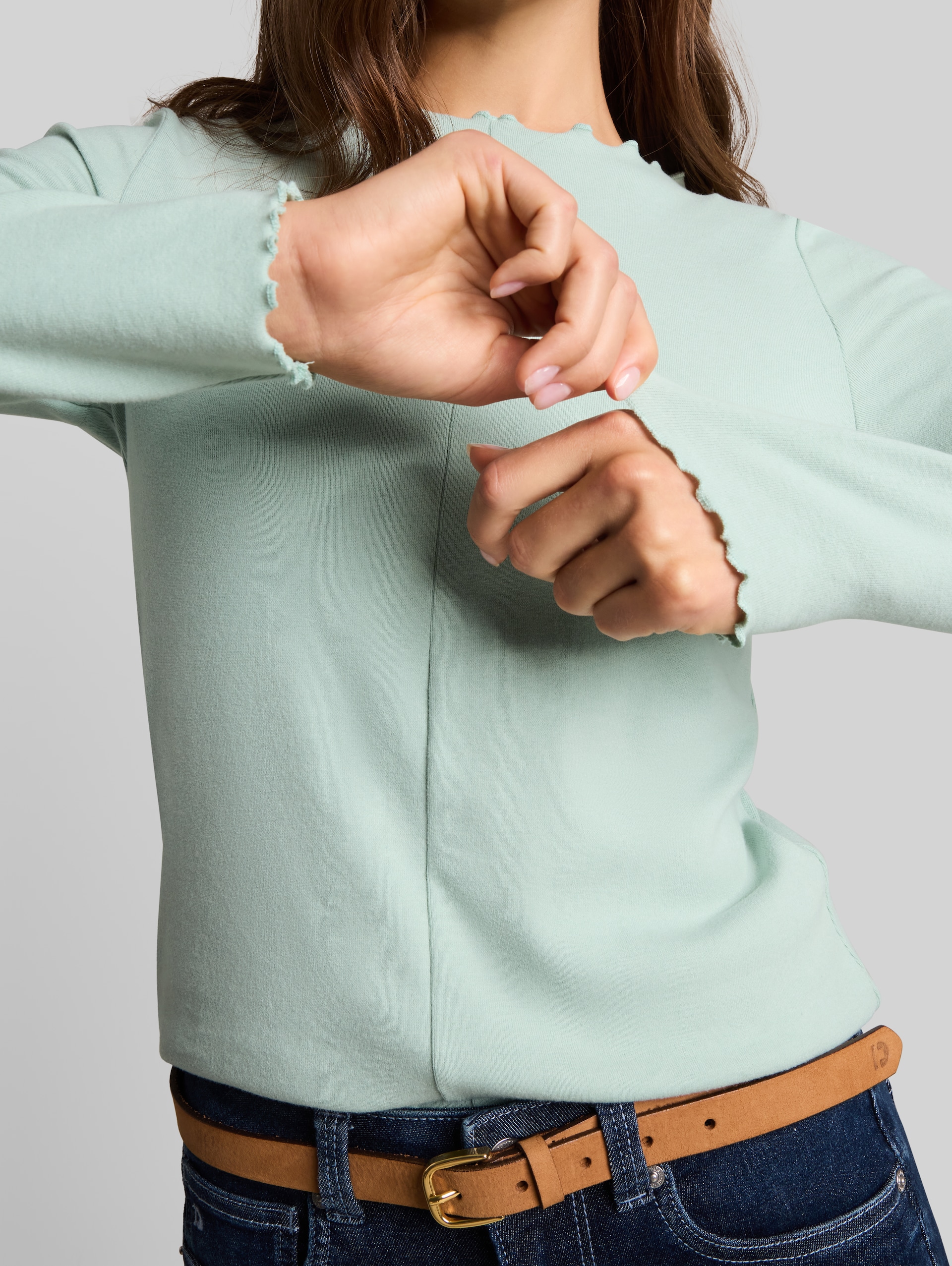 Shirt met lange mouwen en golvende kraag - dusty light green melange - Detailaanzicht model