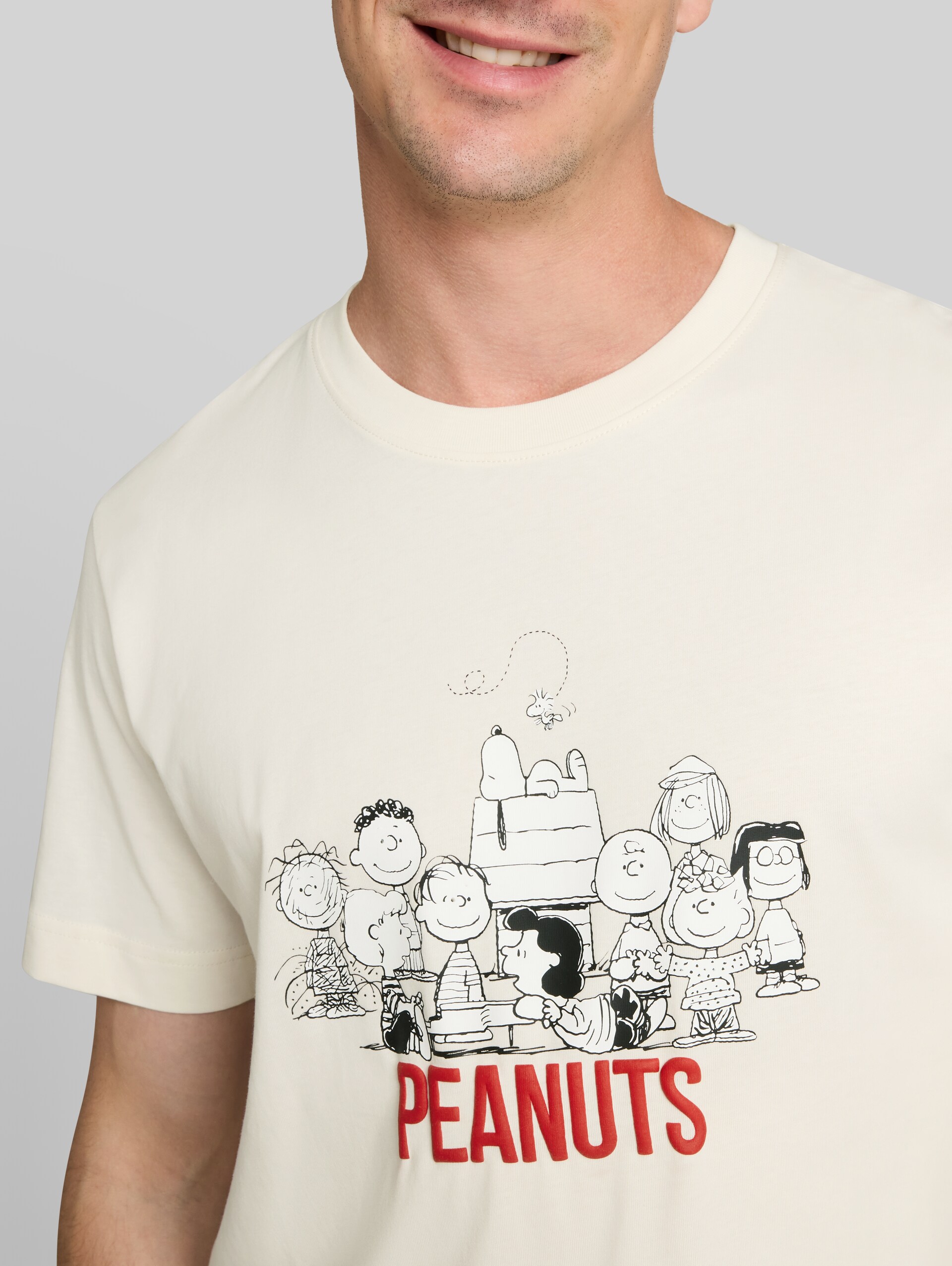 T-shirt met Snoopy-print - Gardenia White - Detailaanzicht model