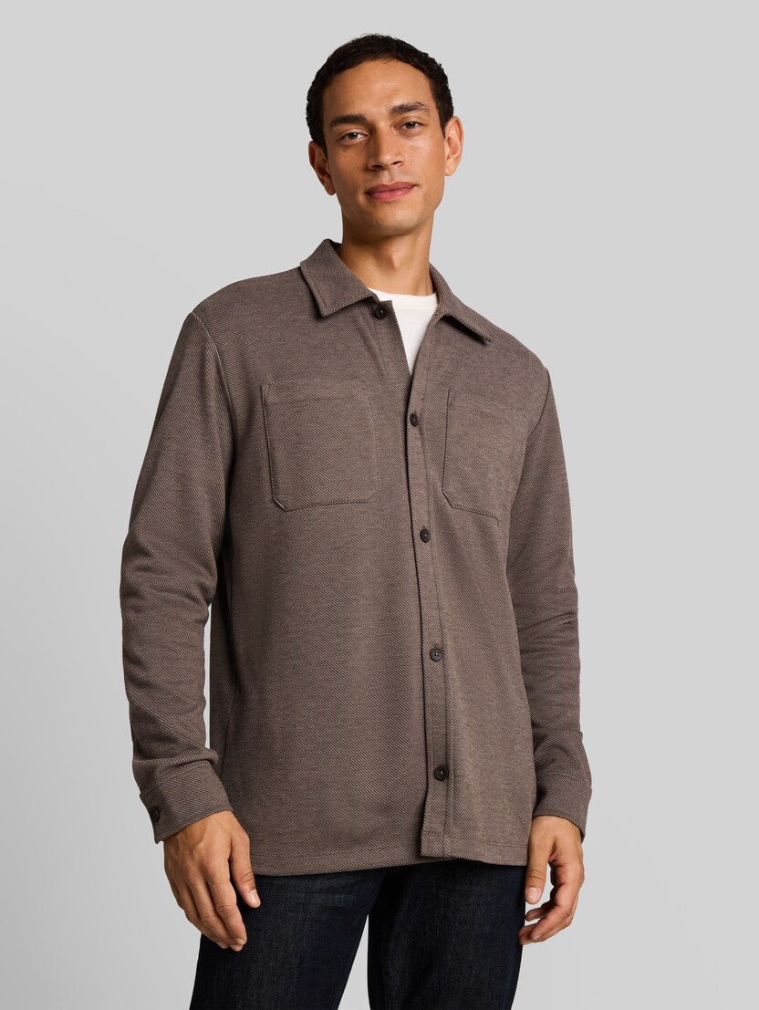 Chemise coupe classique avec poches poitrine par Men, brown black twill structure