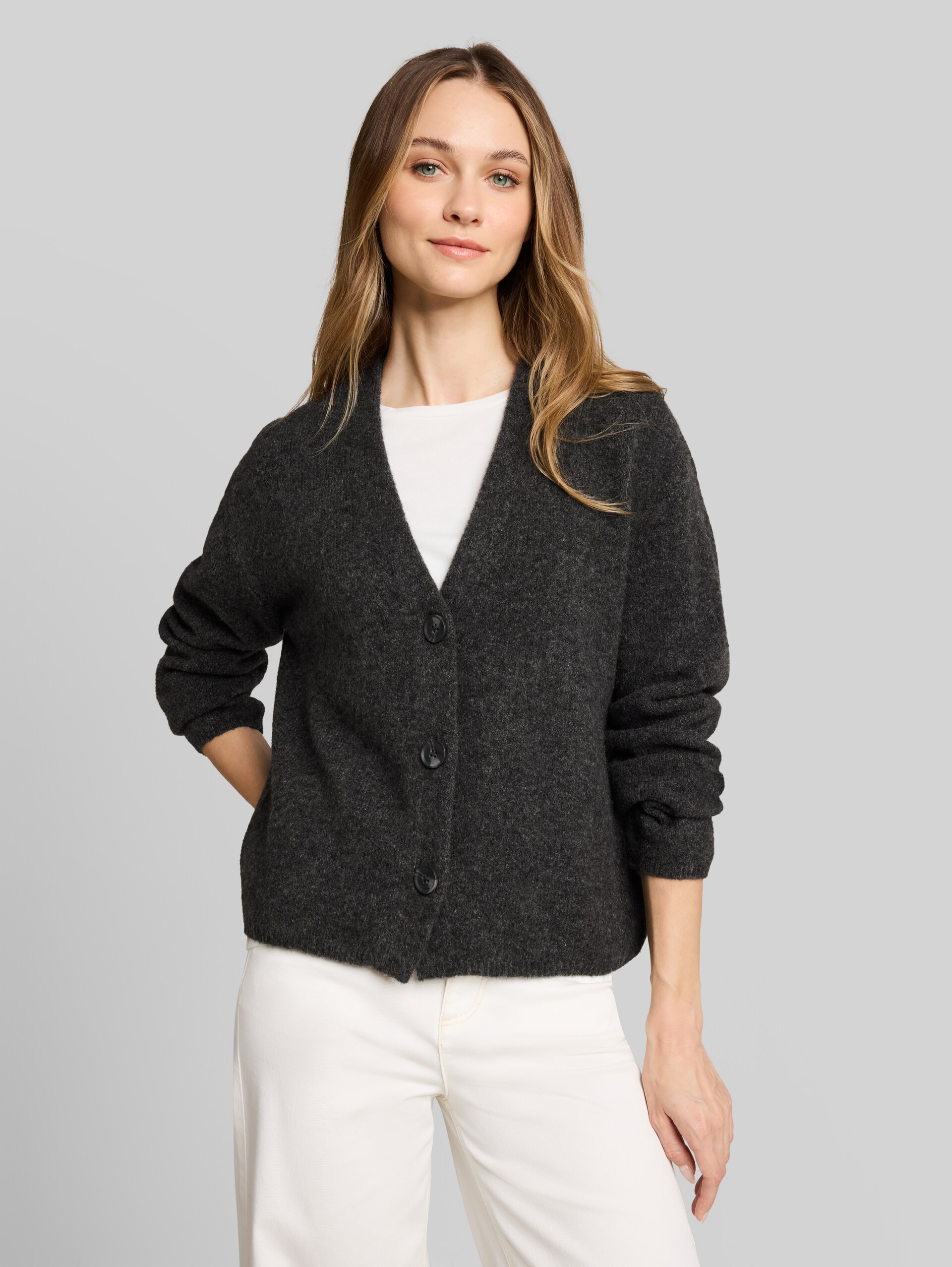 Cosy cardigan with wool blend - Shale Grey Melange - Neckline model front view