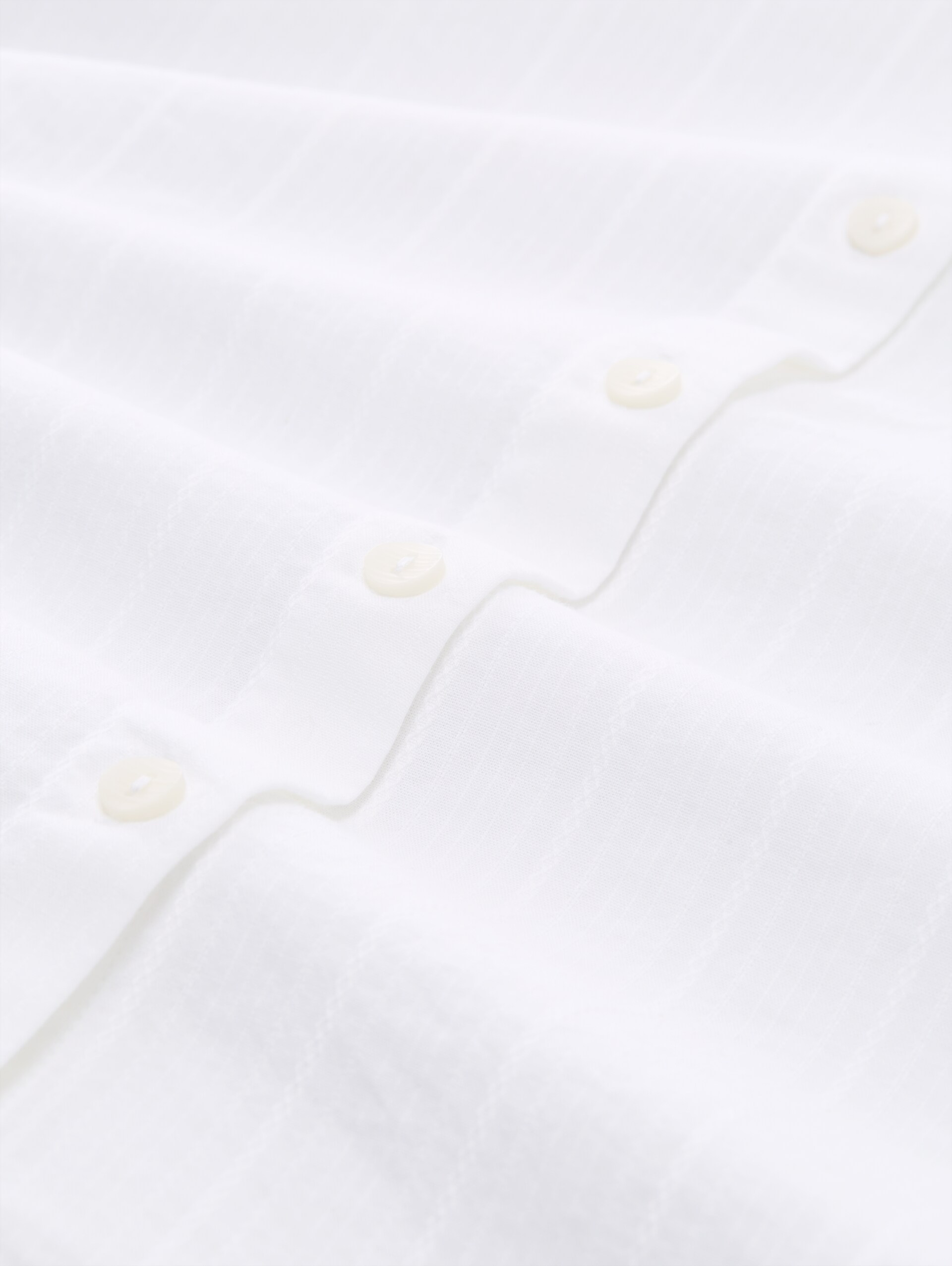 Bluse mit Rüschenkragen - White - Material-Ansicht