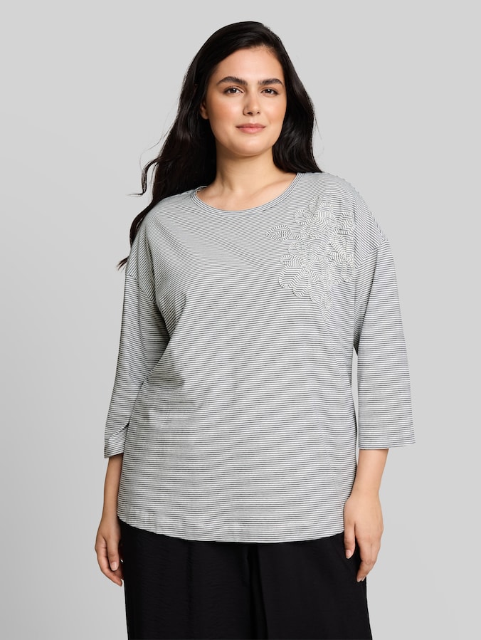 Plus Size - T-shirt ample avec application florale par Women Plus Size, small white navy stripe