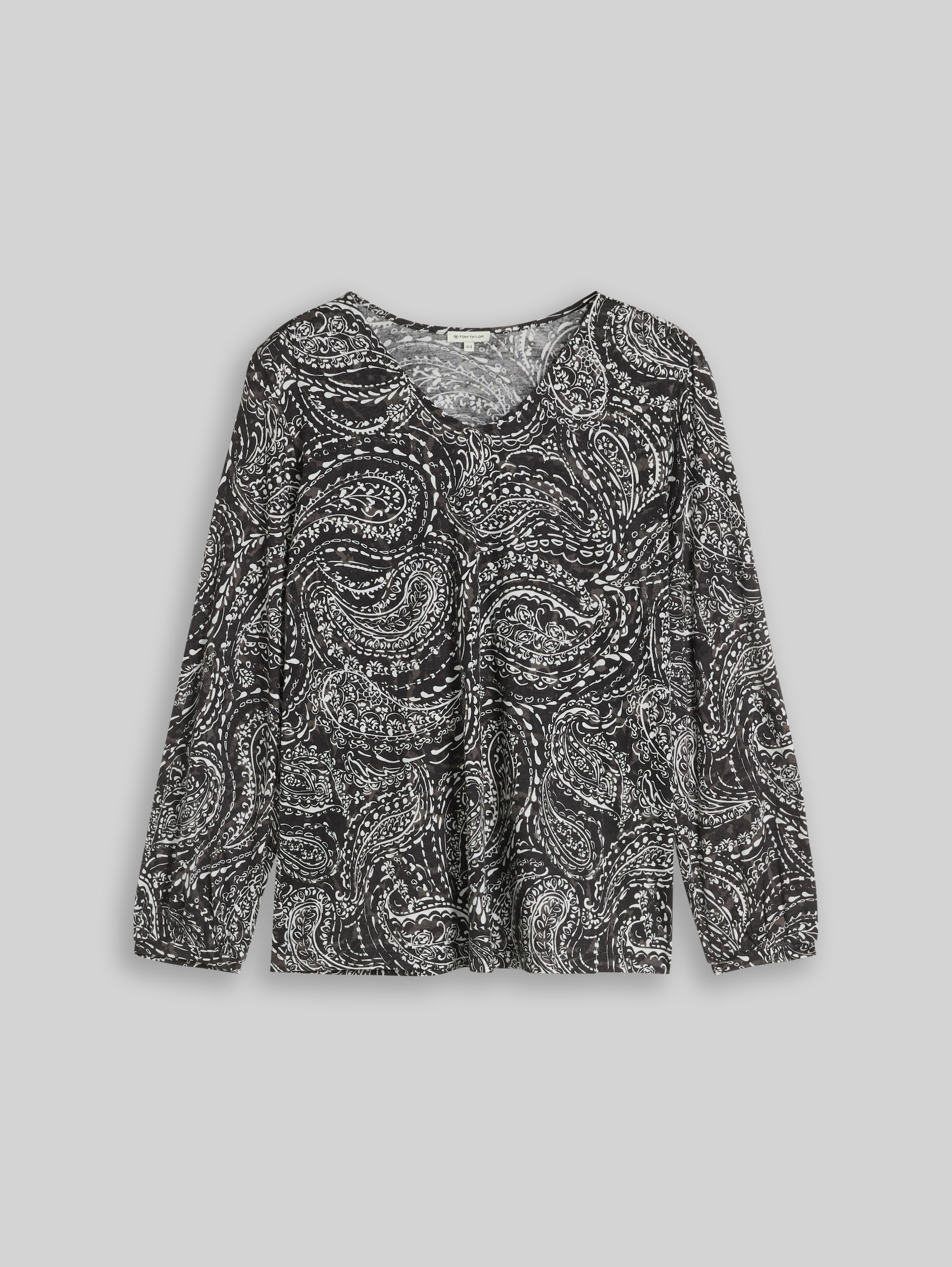 Plus Size - Blusenshirt mit Paisley-Muster - black paisley - Vorder-Produkt-Ansicht
