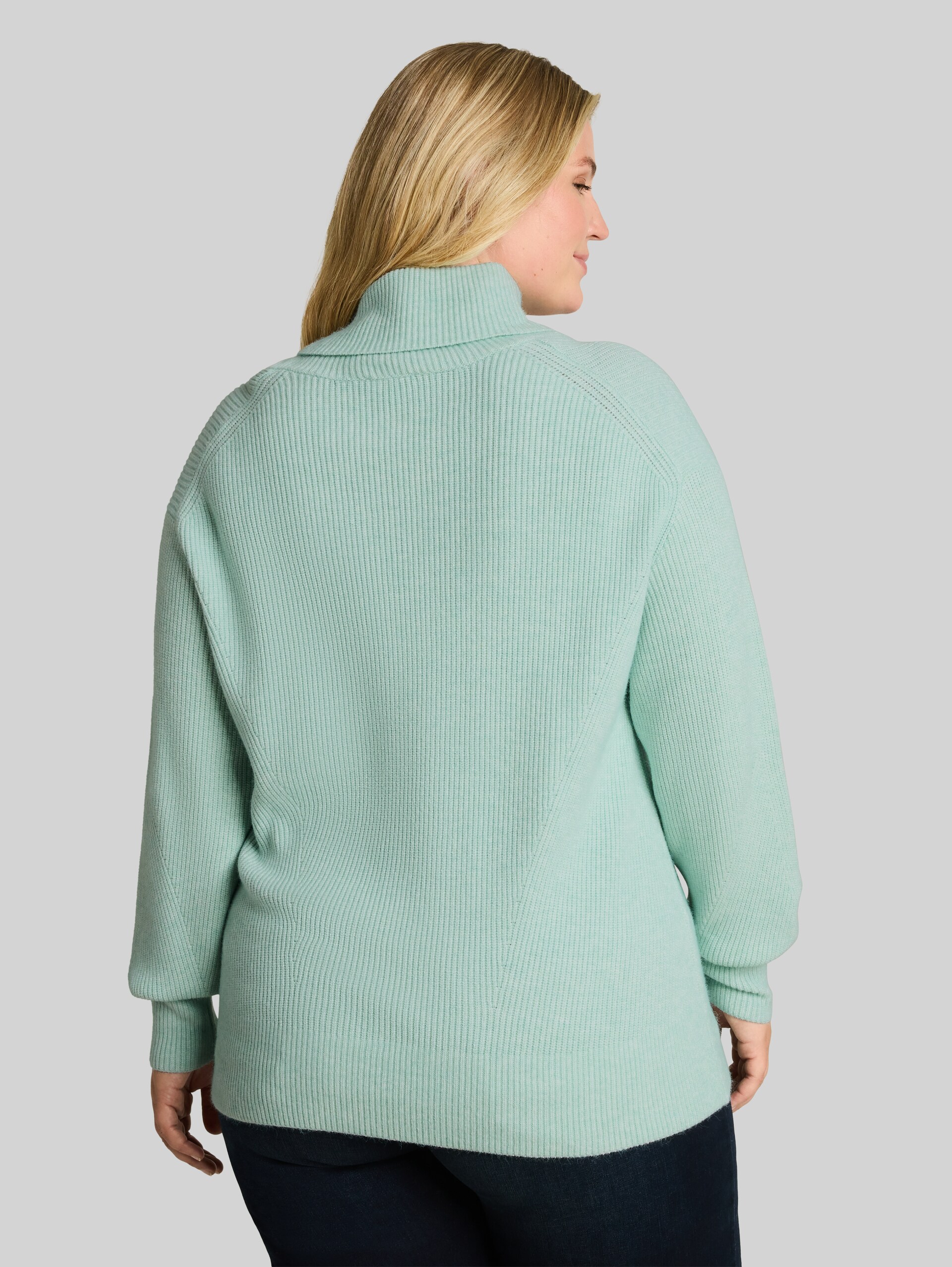 Plus Size - Oversize Rollkragenpullover - dusty light green melange