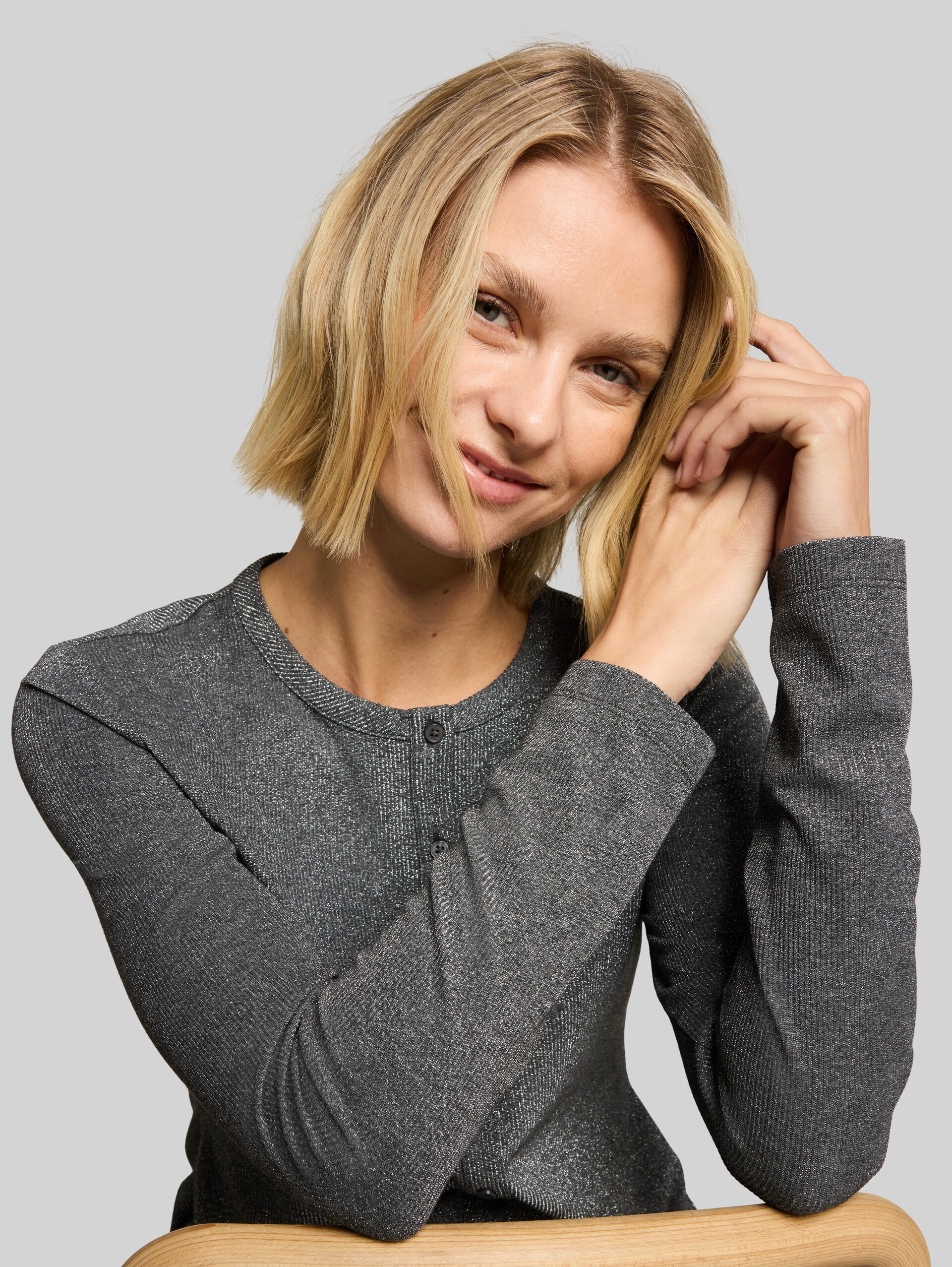 Shirt met lange mouwen en glittereffect - dark silver grey melange - Detailaanzicht model