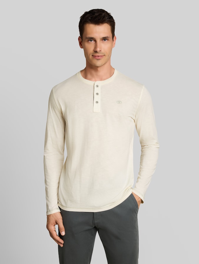 Henley-shirt met lange mouwen van katoen door Men, Gardenia White