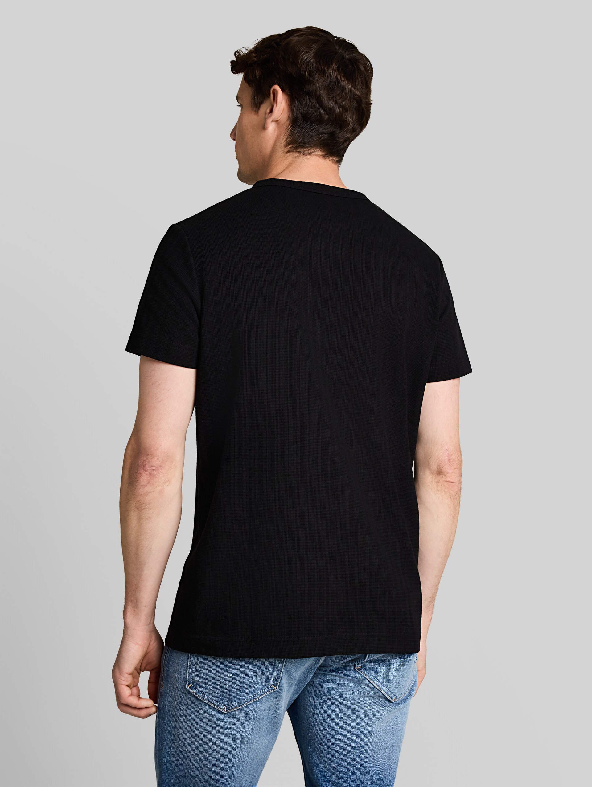 T-shirt met wafelstructuur - Black - Neklijn model-achteraanzicht