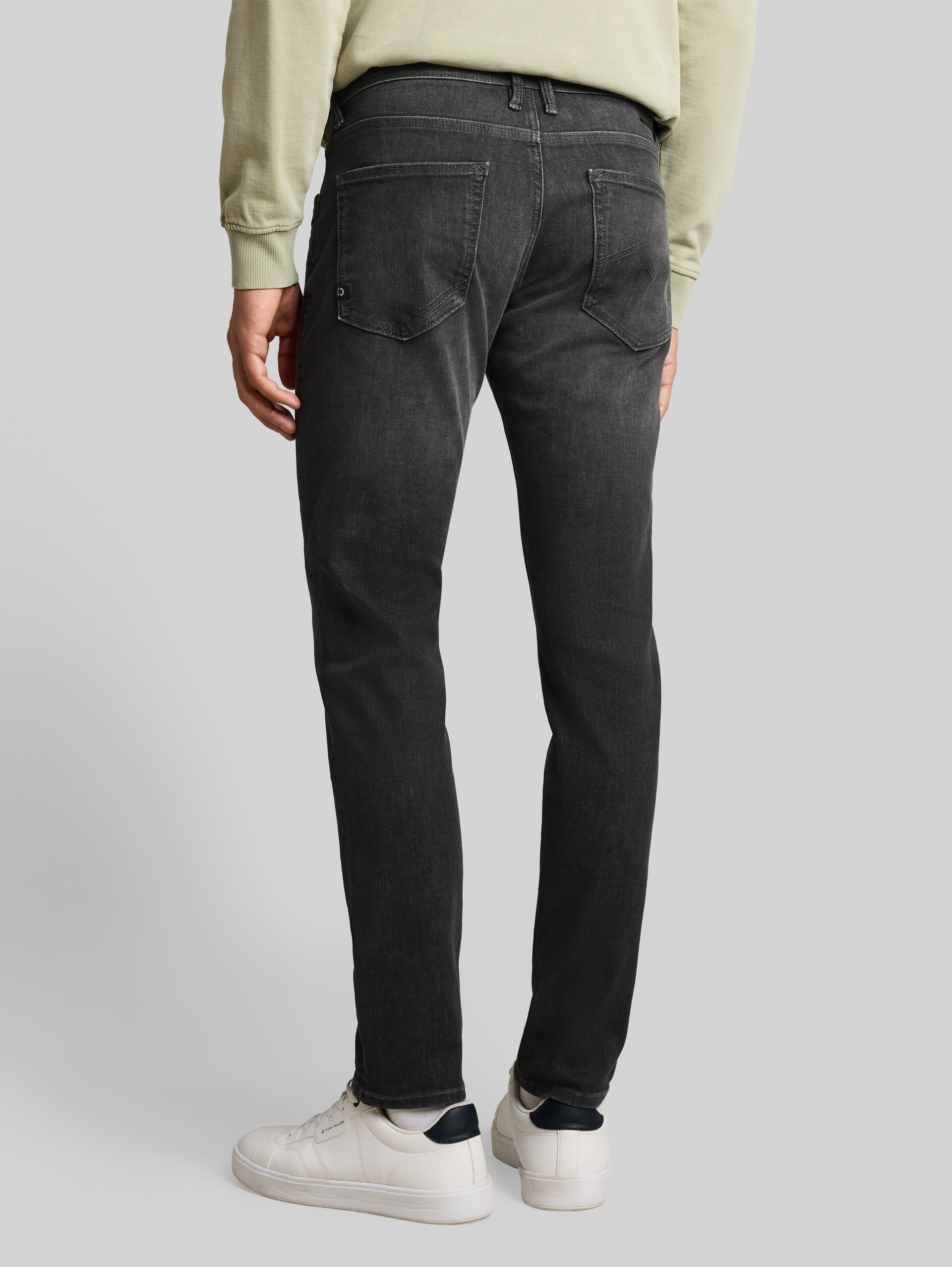 Jean TTPIERS SLIM - used mid stone grey denim - Découpe Vue arrière du modèle